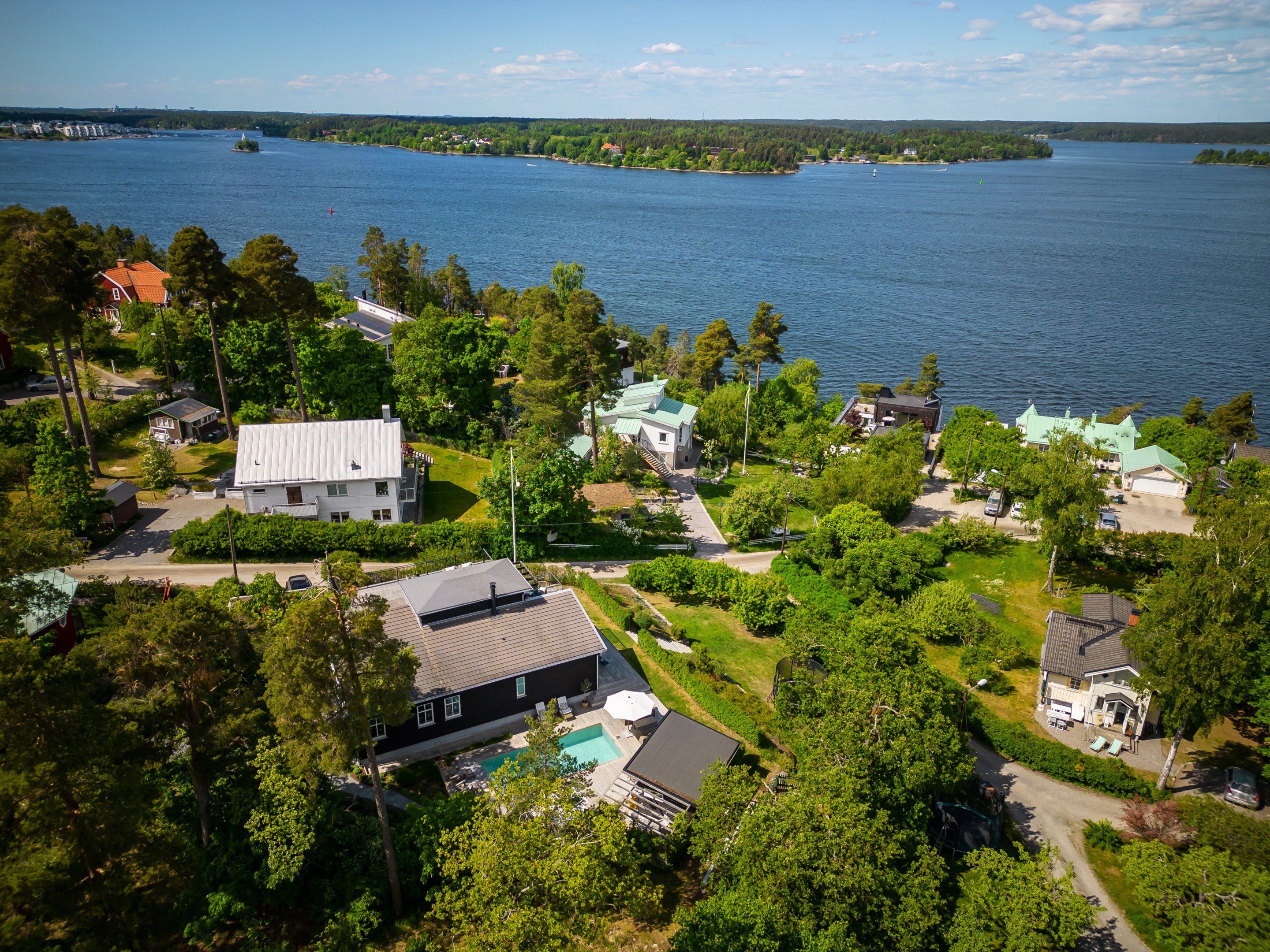 Bostadsbild från Höggarnsvägen 6, Såld i Kummelnäs, Nacka