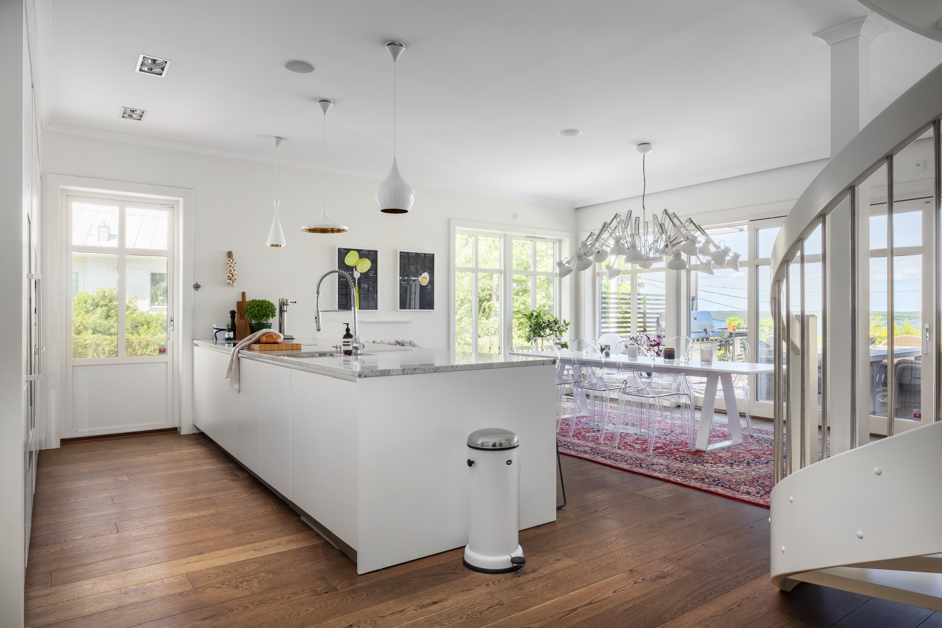 Bostadsbild från Höggarnsvägen 6, Såld i Kummelnäs, Nacka