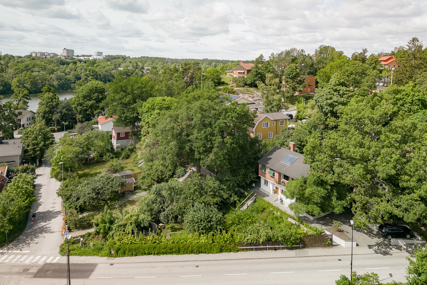 Bostadsbild från Kristinedalsvägen 33, Såld i Skuru, Nacka