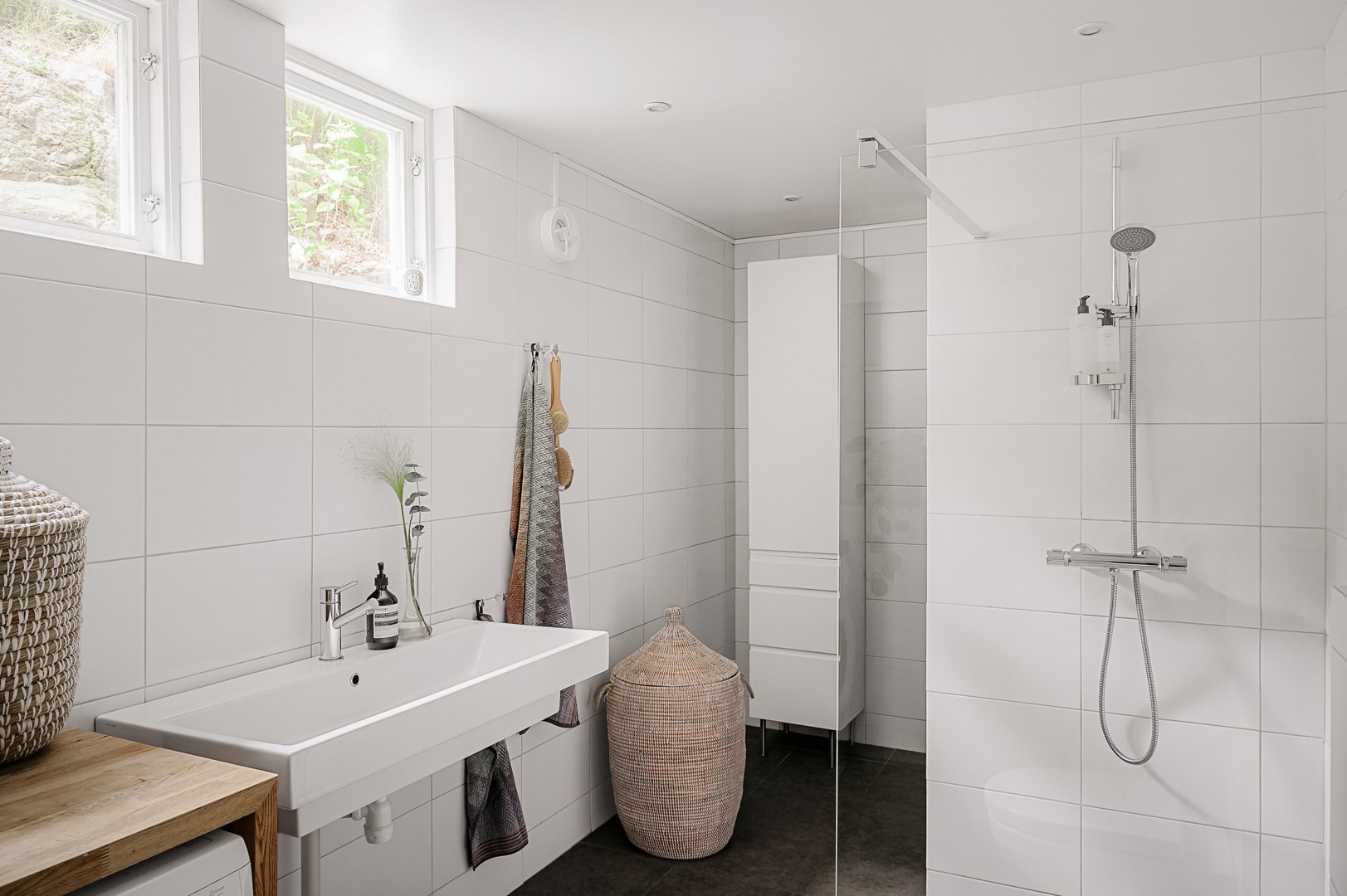 Bostadsbild från Kristinedalsvägen 33, Såld i Skuru, Nacka