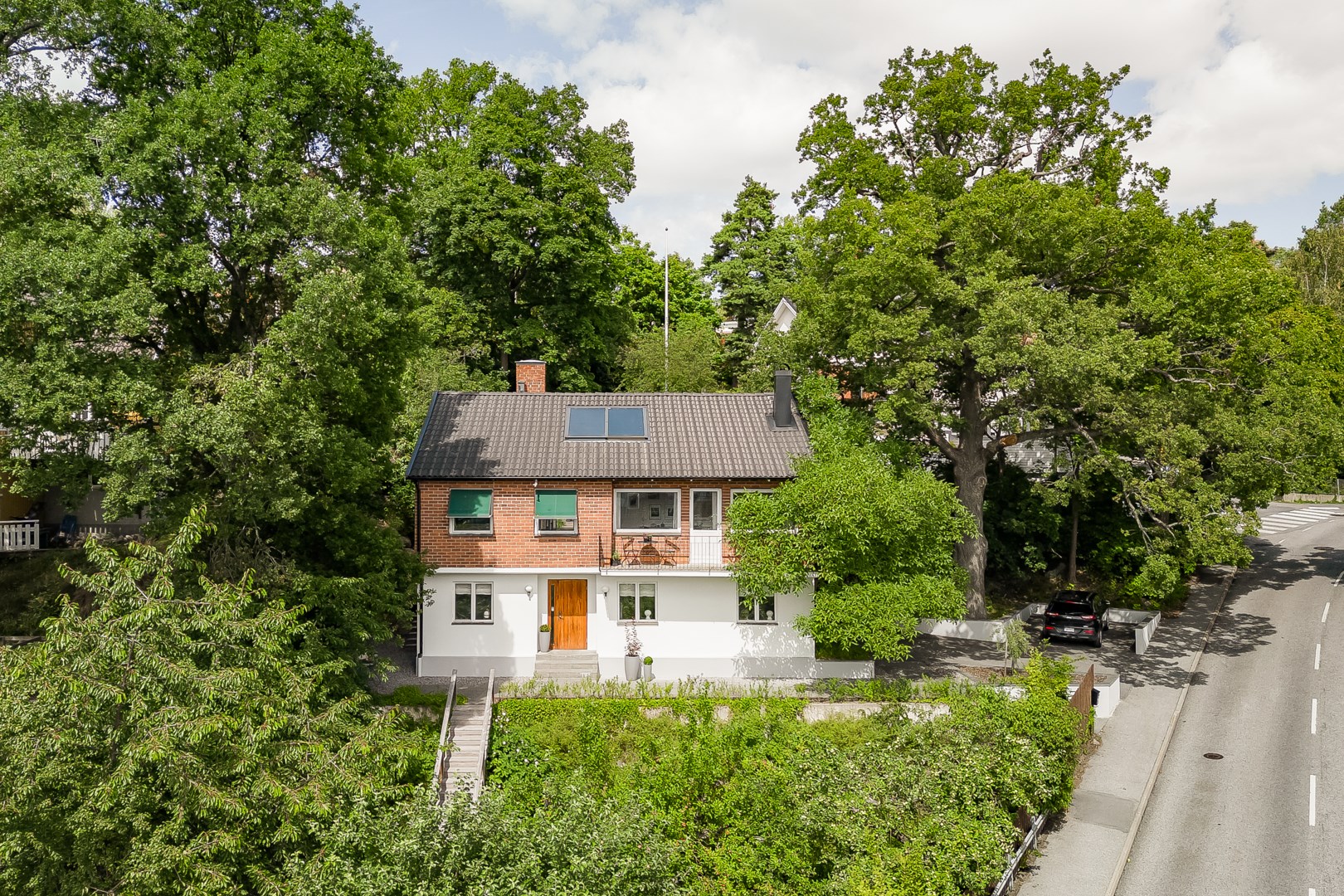 Bostadsbild från Kristinedalsvägen 33, Såld i Skuru, Nacka