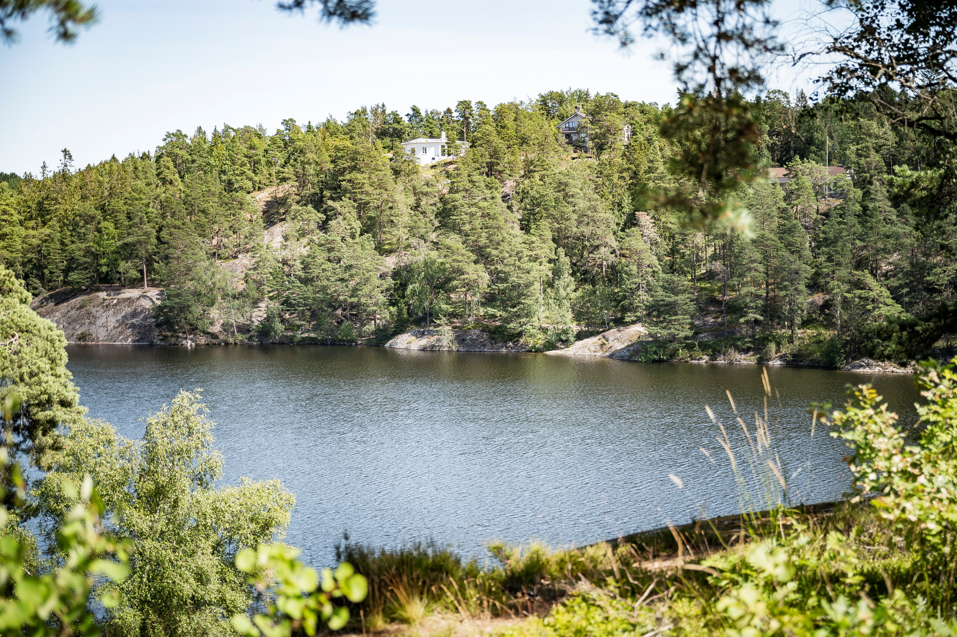 Bostadsbild från Skogdalsvägen 5, Såld i Björknäs, Nacka