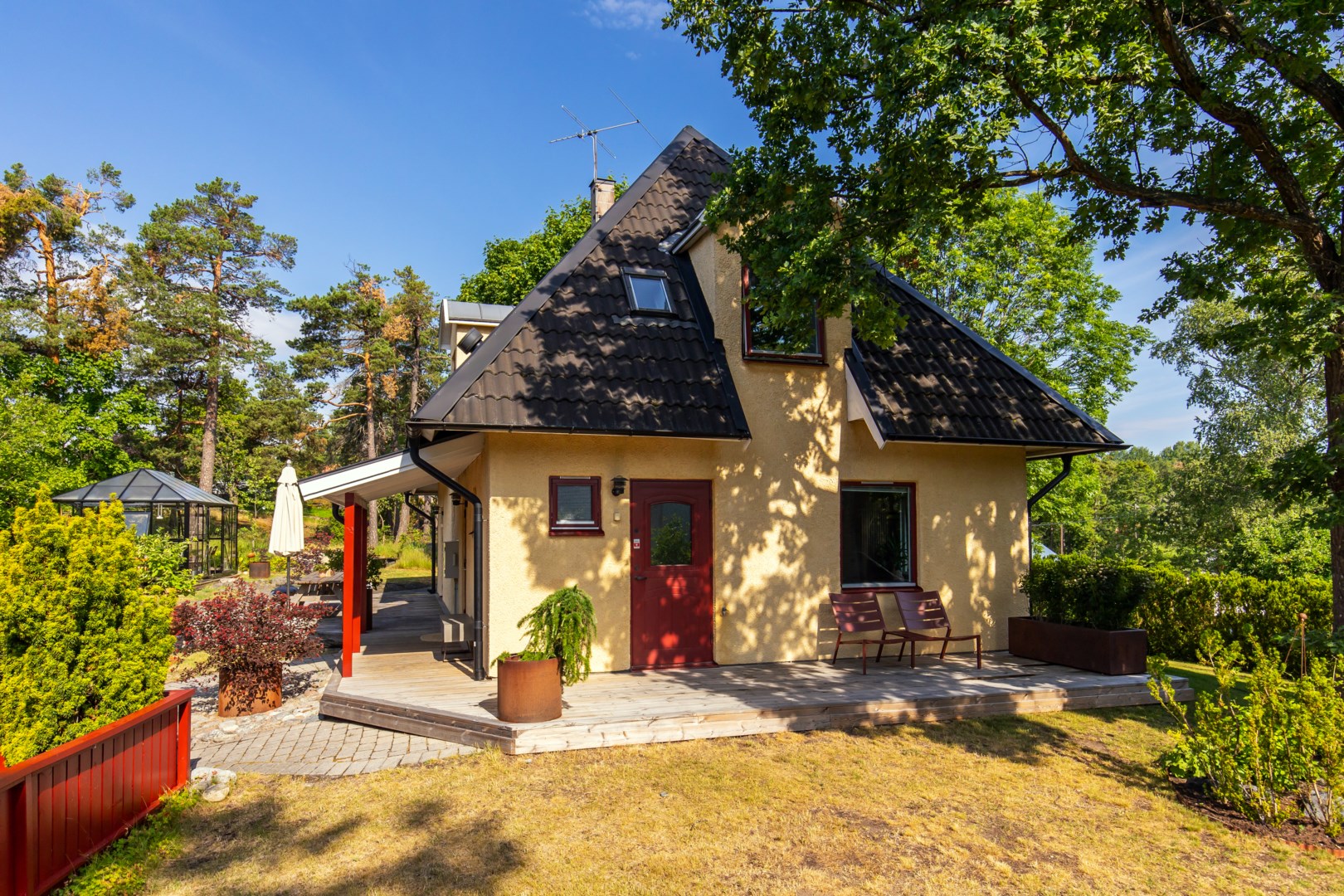 Bostadsbild från Skogdalsvägen 5, Såld i Björknäs, Nacka