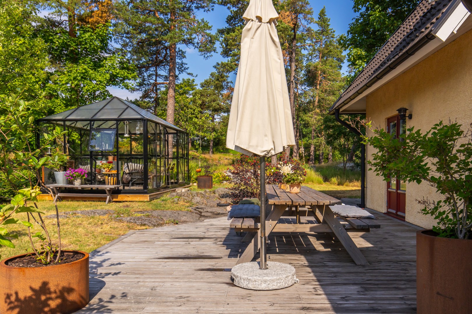 Bostadsbild från Skogdalsvägen 5, Såld i Björknäs, Nacka