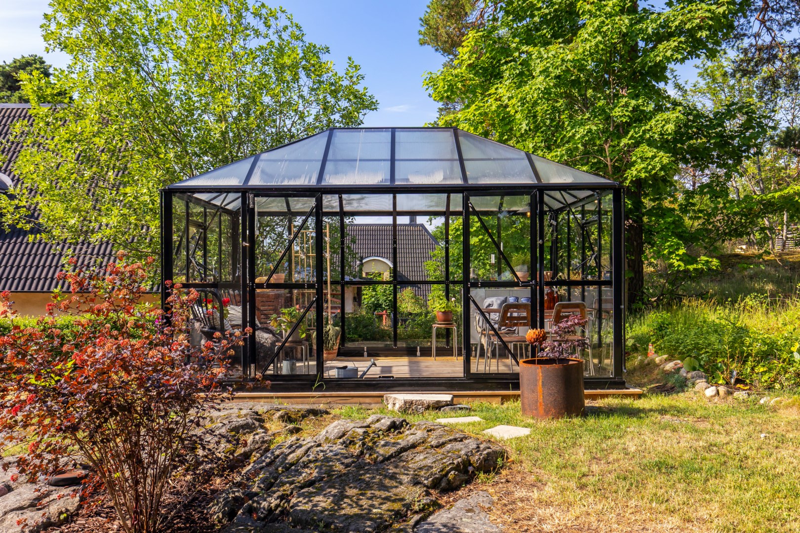 Bostadsbild från Skogdalsvägen 5, Såld i Björknäs, Nacka