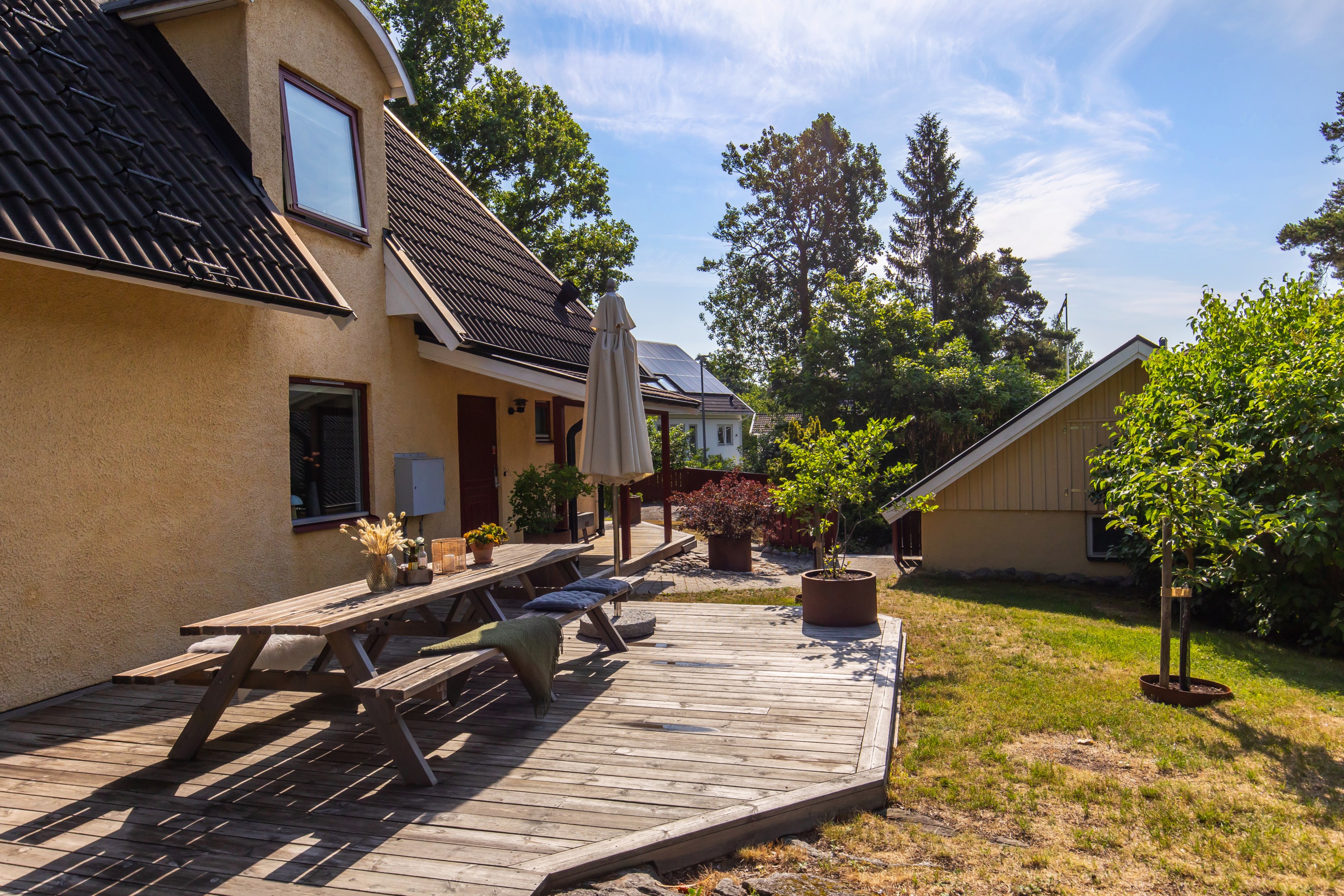 Bostadsbild från Skogdalsvägen 5, Såld i Björknäs, Nacka