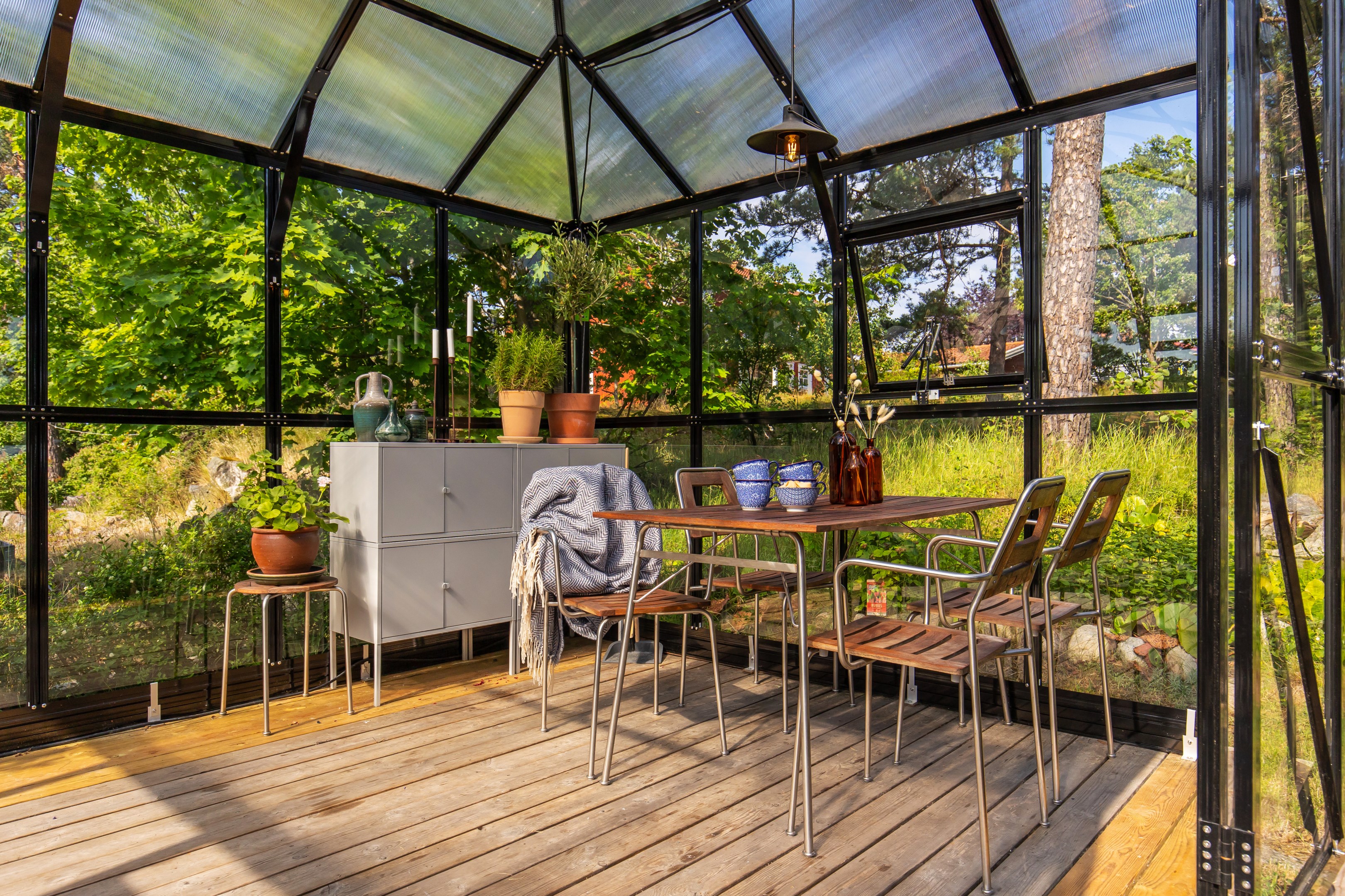 Bostadsbild från Skogdalsvägen 5, Såld i Björknäs, Nacka