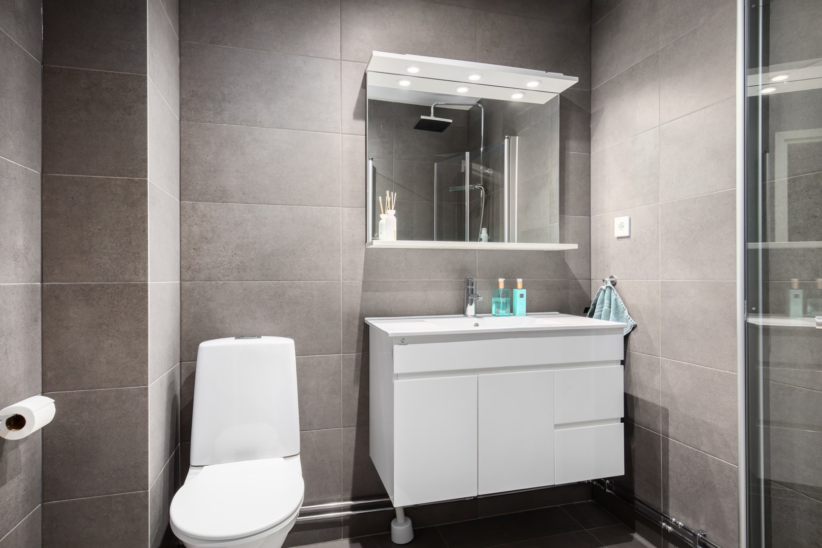 Bostadsbild från Storholmsvägen 402, Såld i Östra Orminge, Nacka