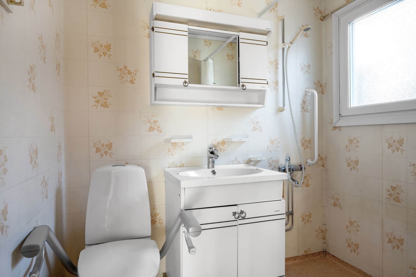 Bostadsbild från Getramsvägen 3, Såld i Storvreta, Uppsala