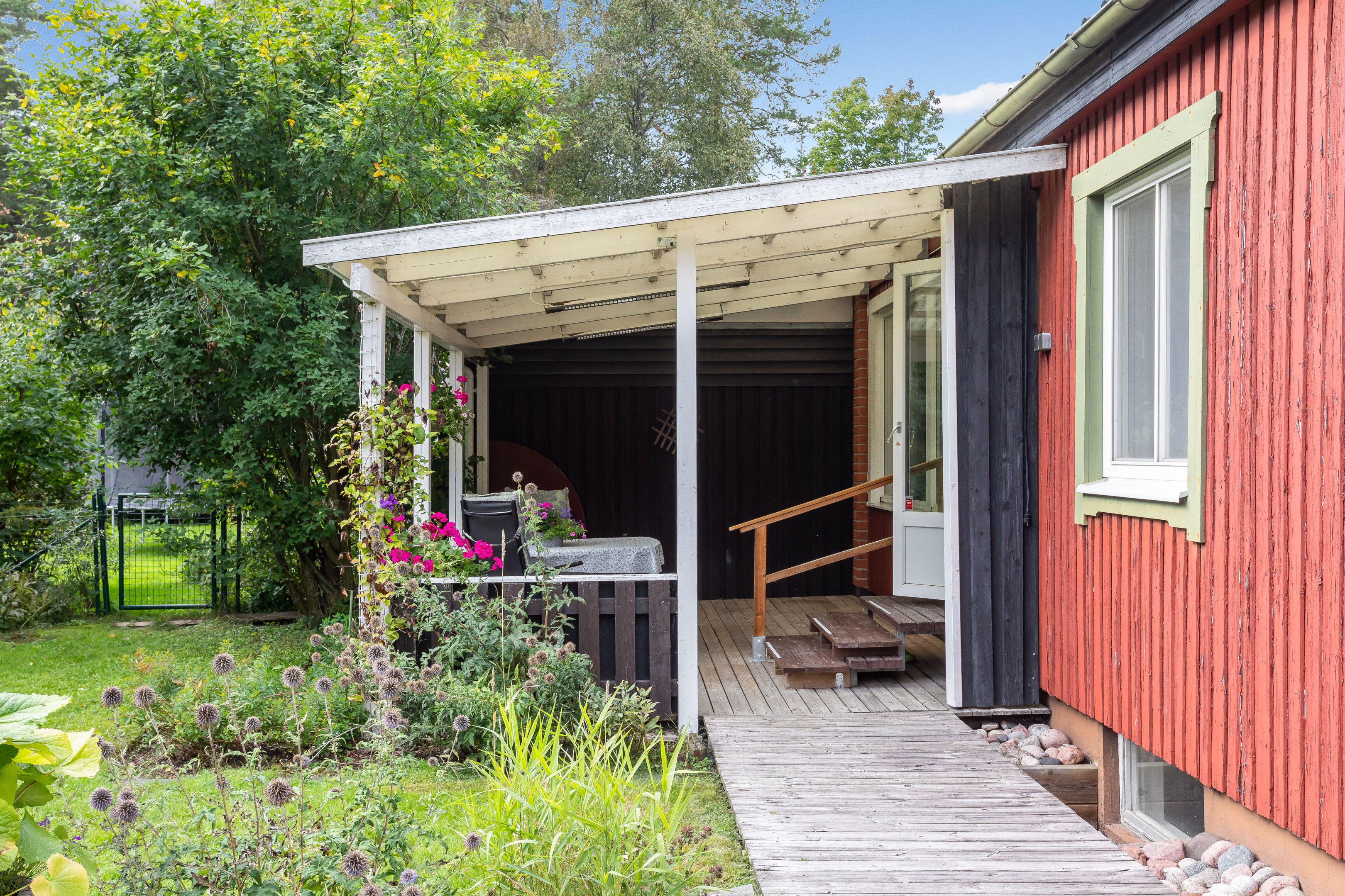 Bostadsbild från Getramsvägen 3, Såld i Storvreta, Uppsala