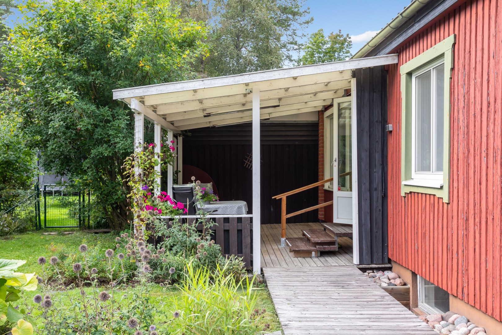 Bostadsbild från Getramsvägen 3, Såld i Storvreta, Uppsala