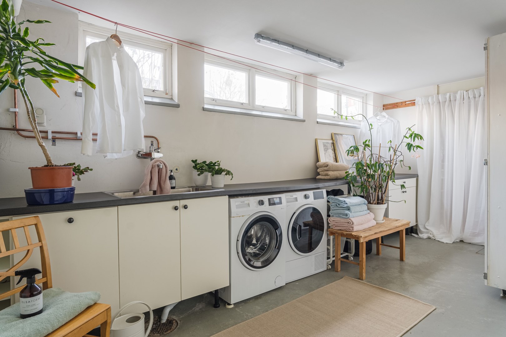 Bostadsbild från Kolfatsvägen 11, Såld i Valsätra, Uppsala