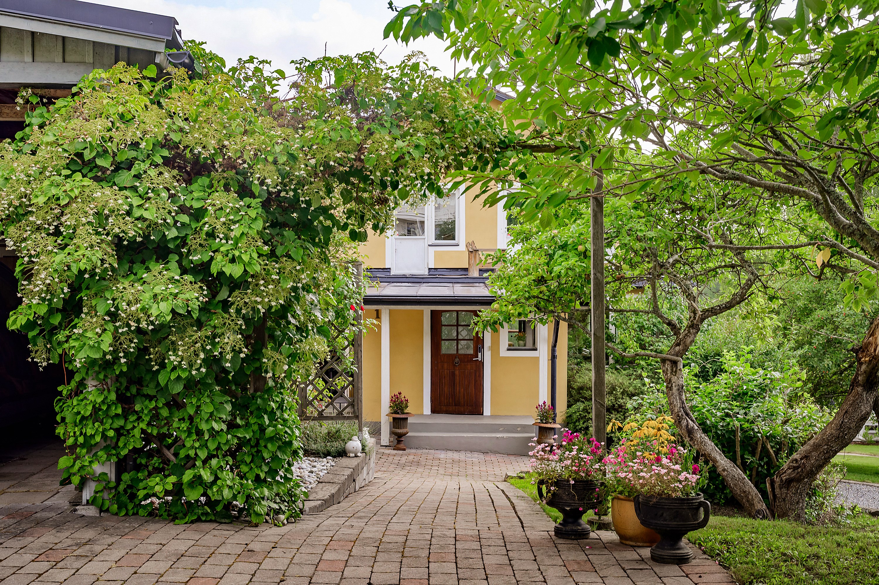 Bostadsbild från Kvarnbergsvägen 10, Såld i Hasseludden, Nacka