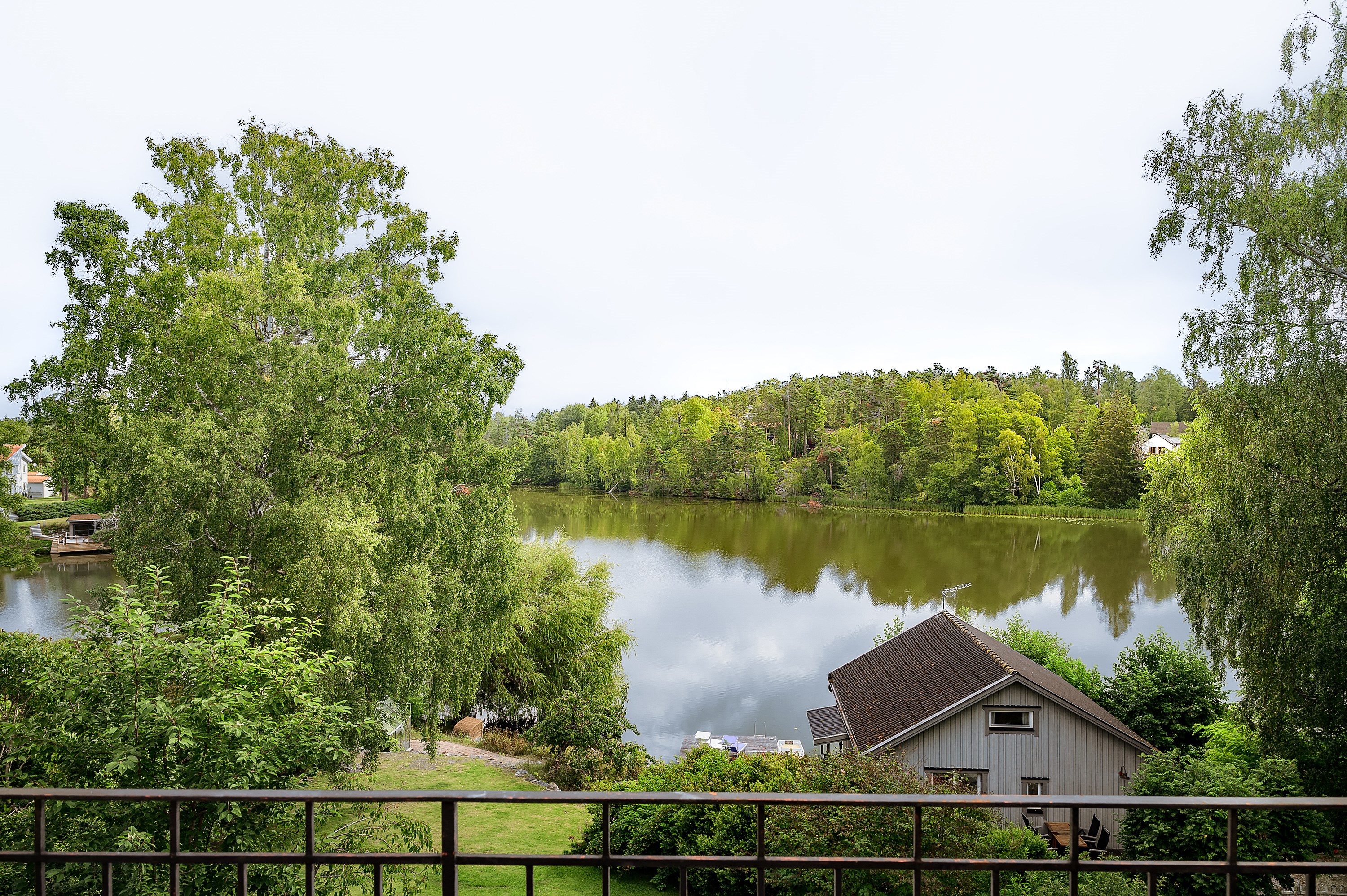 Bostadsbild från Kvarnbergsvägen 10, Såld i Hasseludden, Nacka