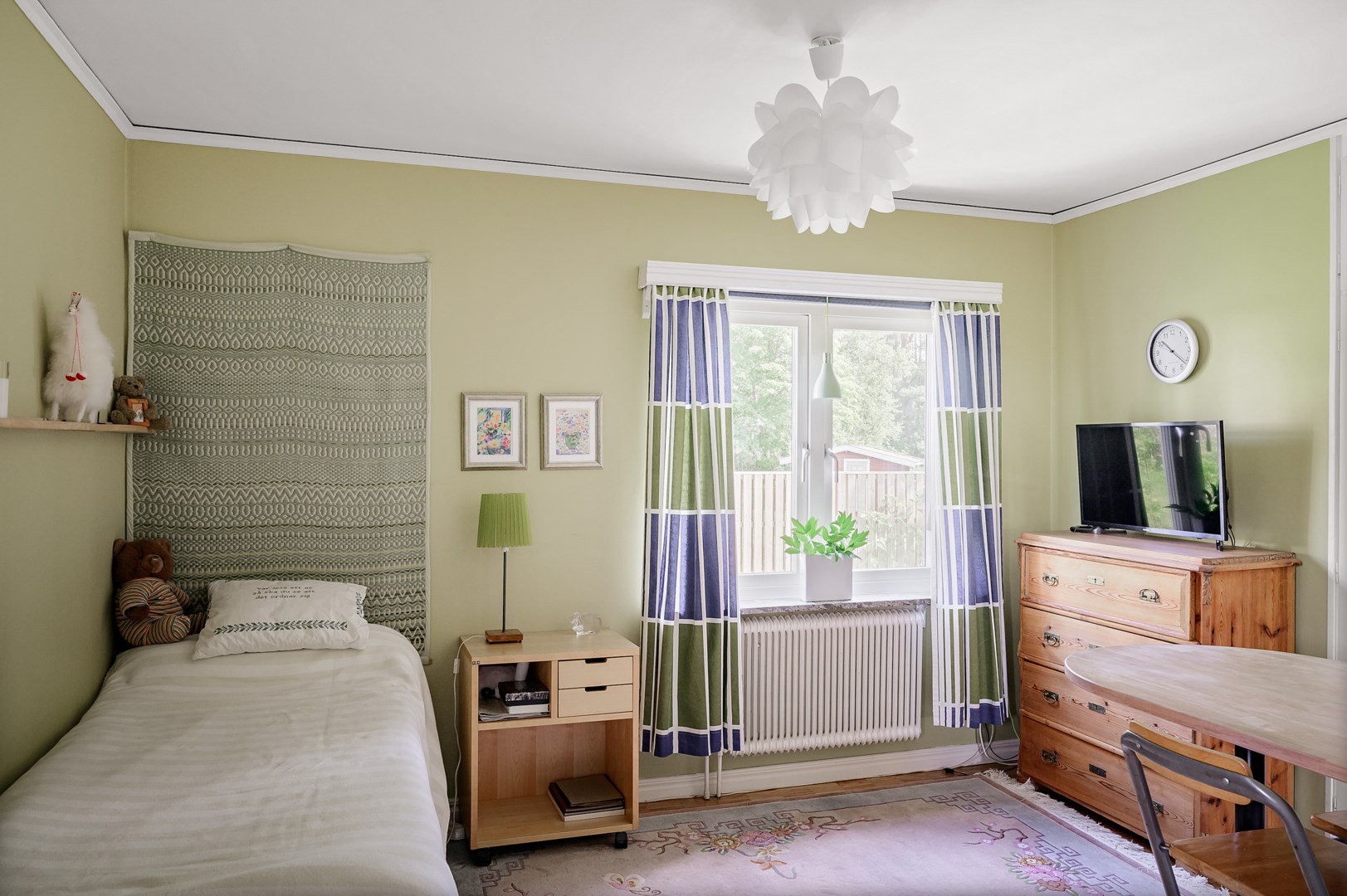 Bostadsbild från Hagvägen 8, Såld i Mensättra, Nacka