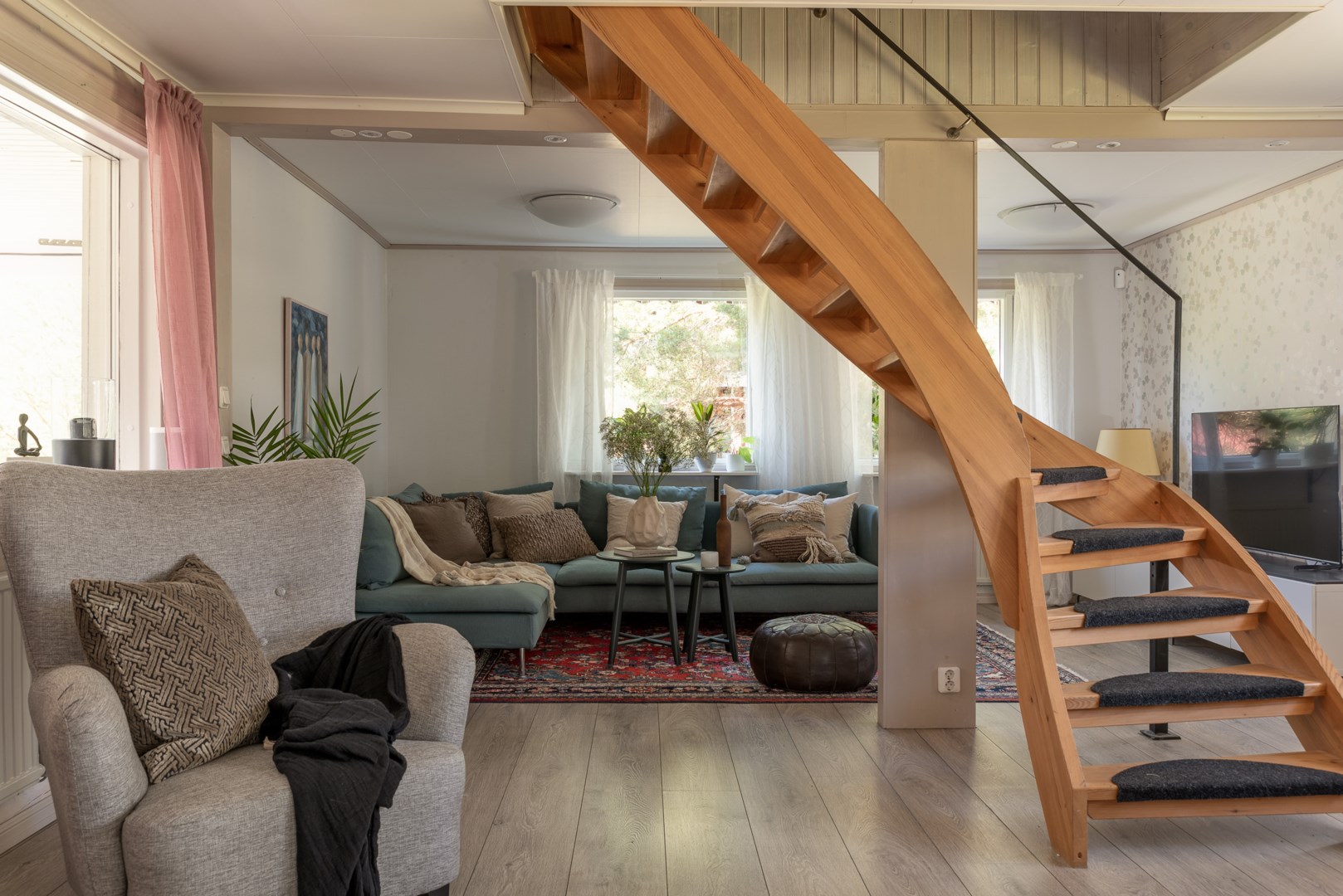 Bostadsbild från Länkstigen 6, Såld i Harkie, Västerås