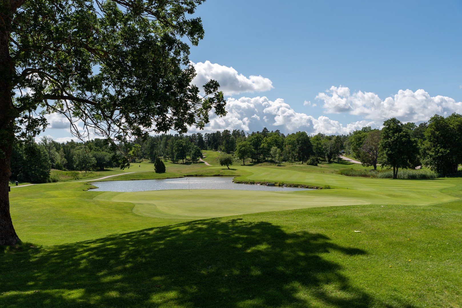 Bostadsbild från Länkstigen 6, Såld i Harkie, Västerås