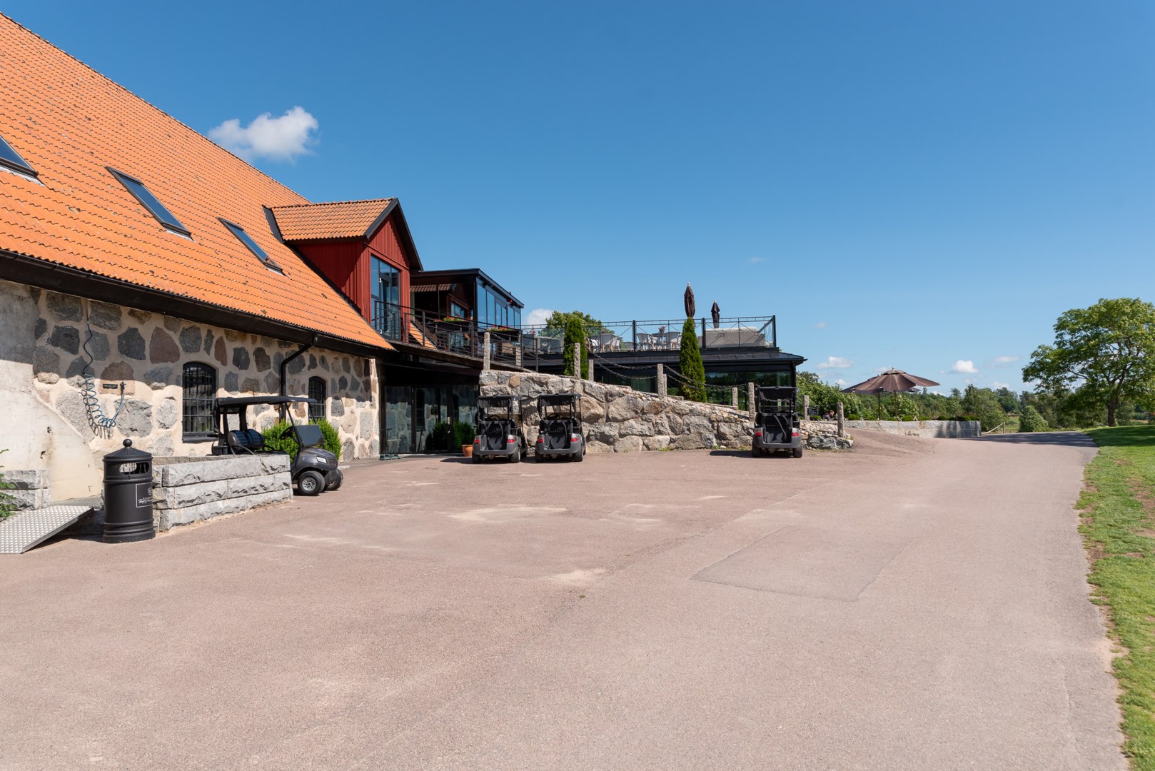 Bostadsbild från Länkstigen 6, Såld i Harkie, Västerås