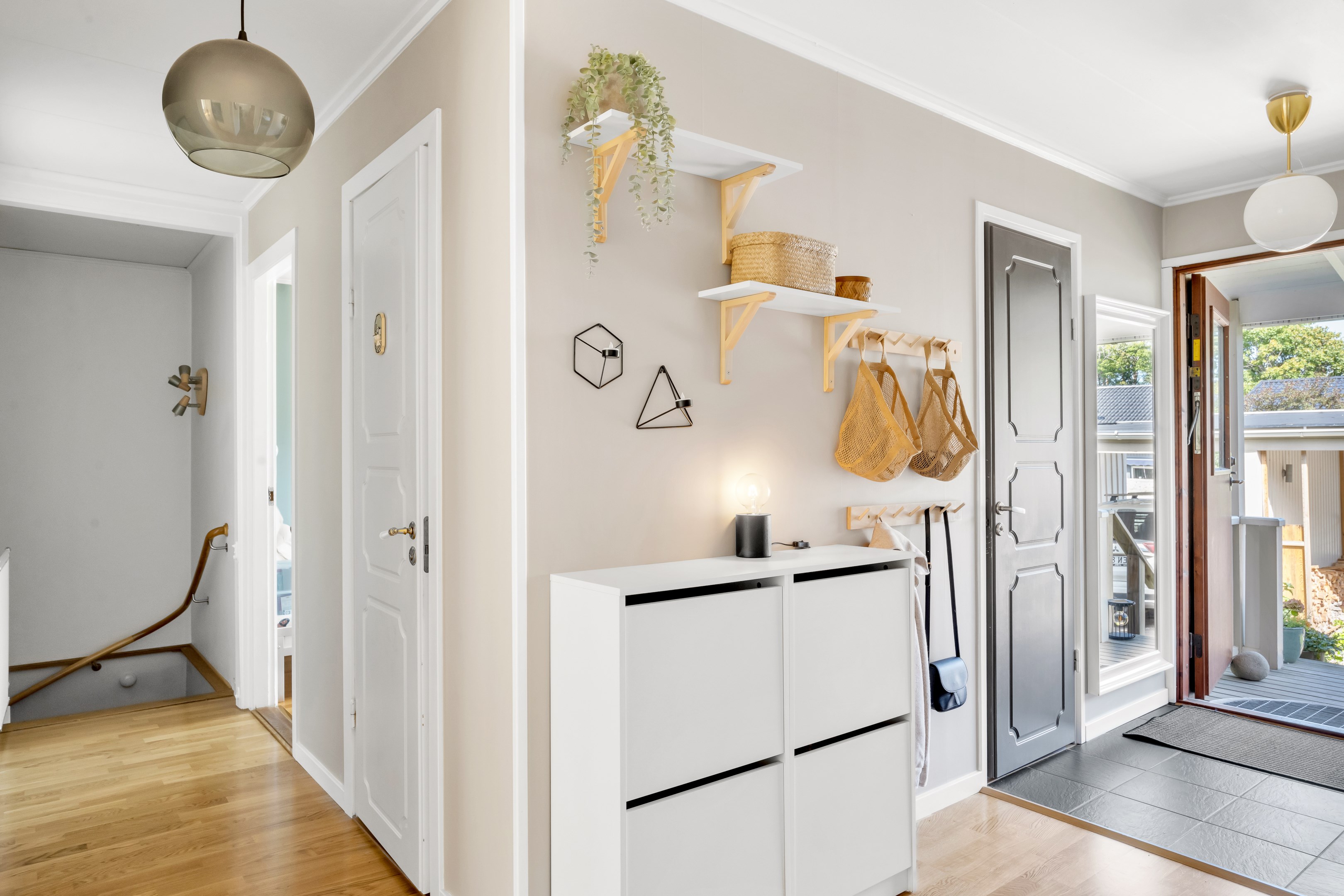 Bostadsbild från Arkitektvägen 60, Såld i Vänge, Uppsala