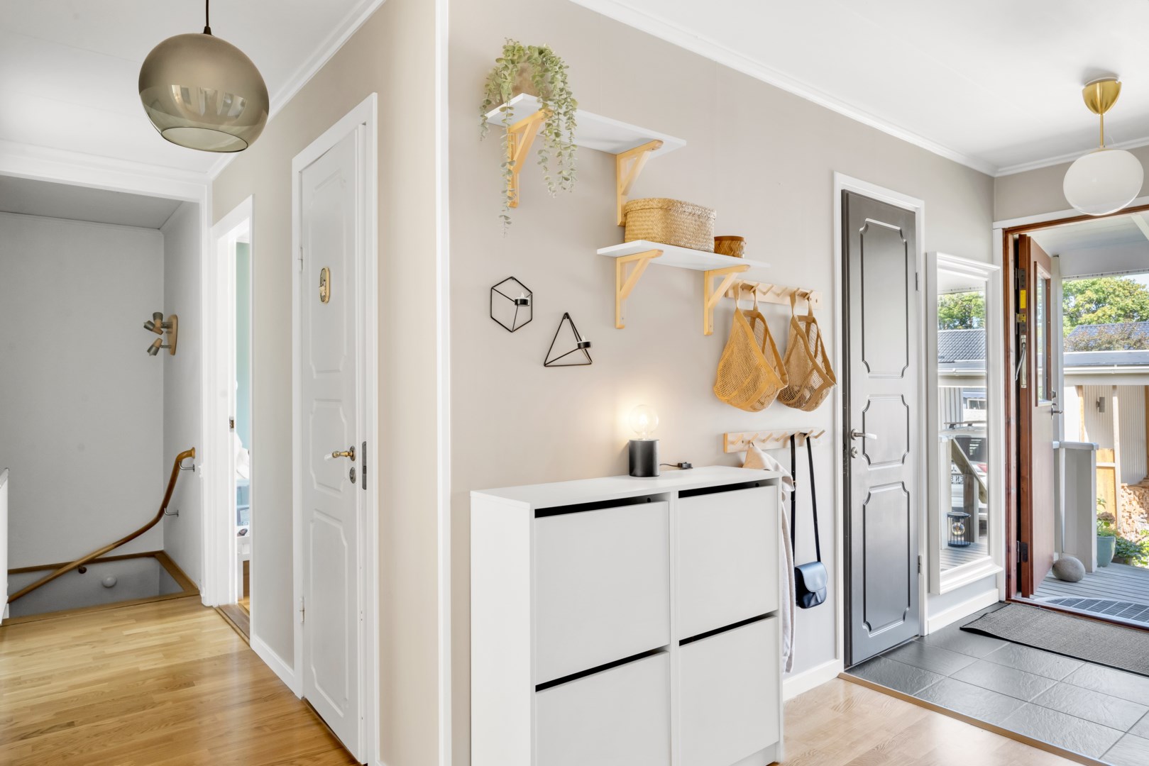 Bostadsbild från Arkitektvägen 60, Såld i Vänge, Uppsala