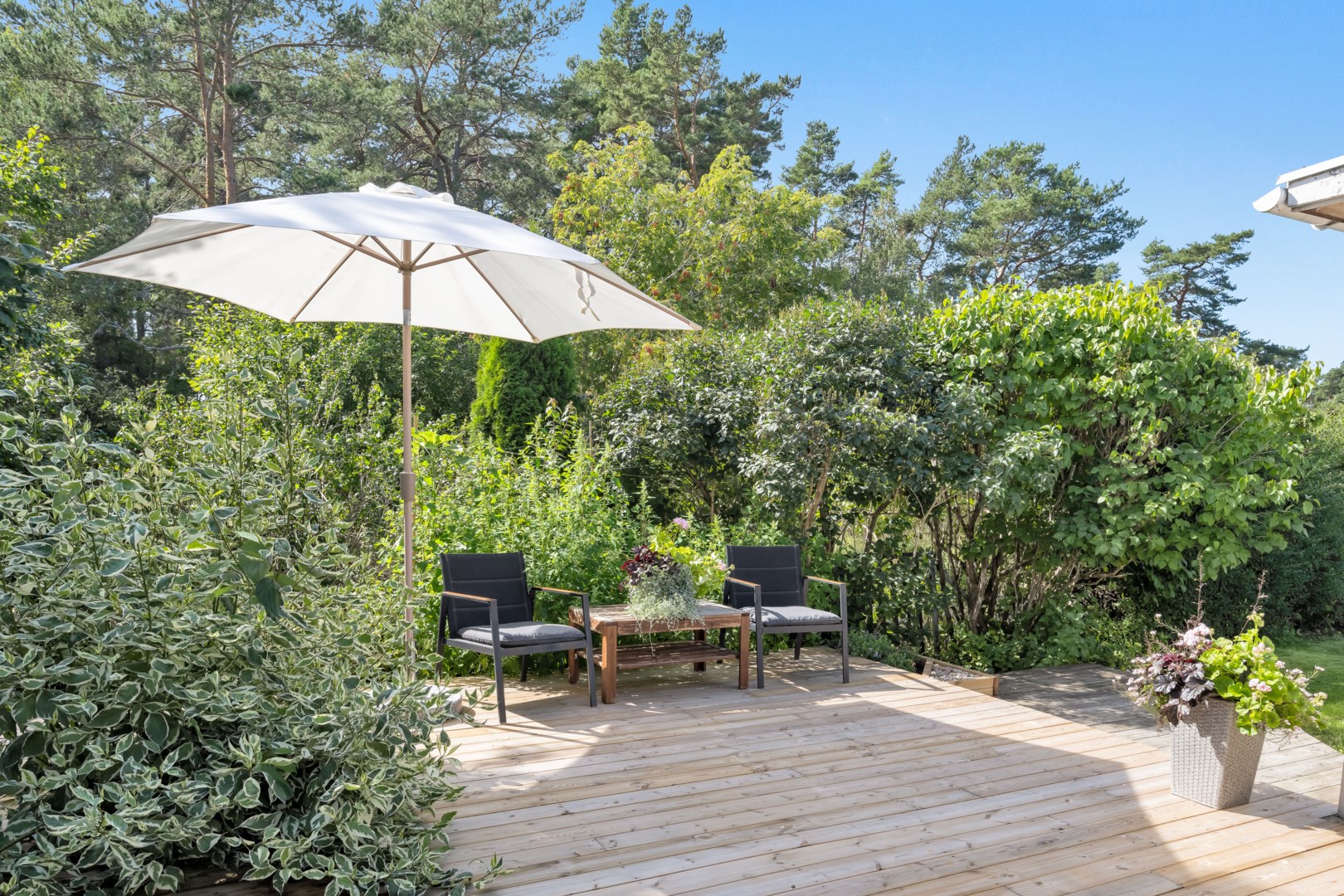 Bostadsbild från Arkitektvägen 60, Såld i Vänge, Uppsala