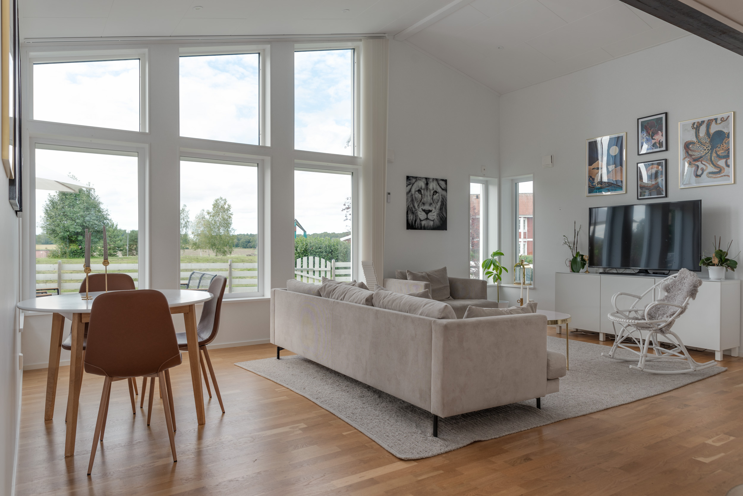 Bostadsbild från Harakers byväg 17, Såld i , Västerås