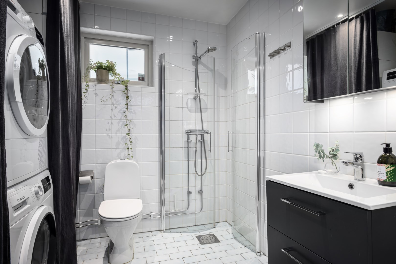 Bostadsbild från Diabasvägen 2, Såld i Lännersta, Nacka