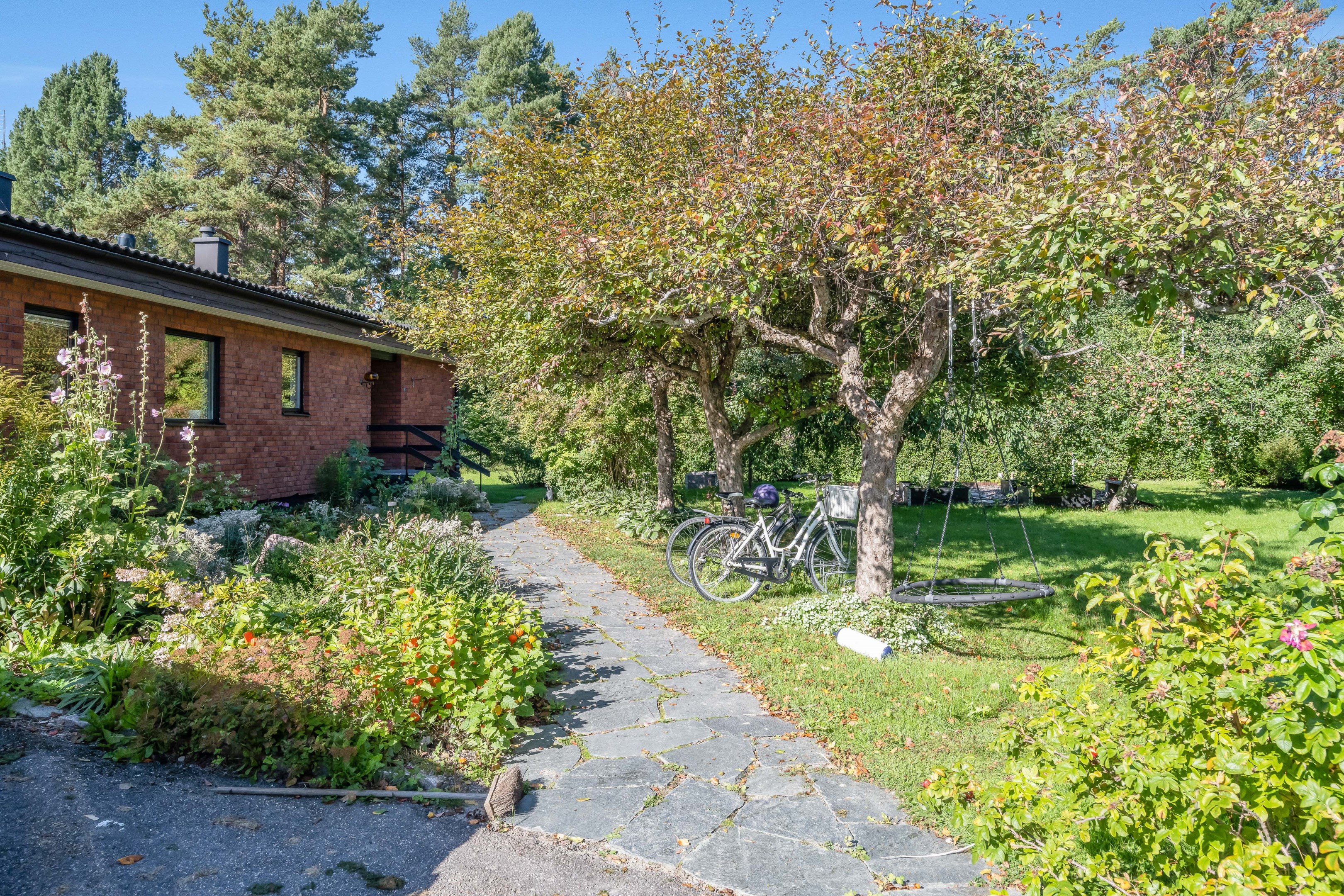 Bostadsbild från Rörbyvägen 2, Såld i Bälinge, Uppsala