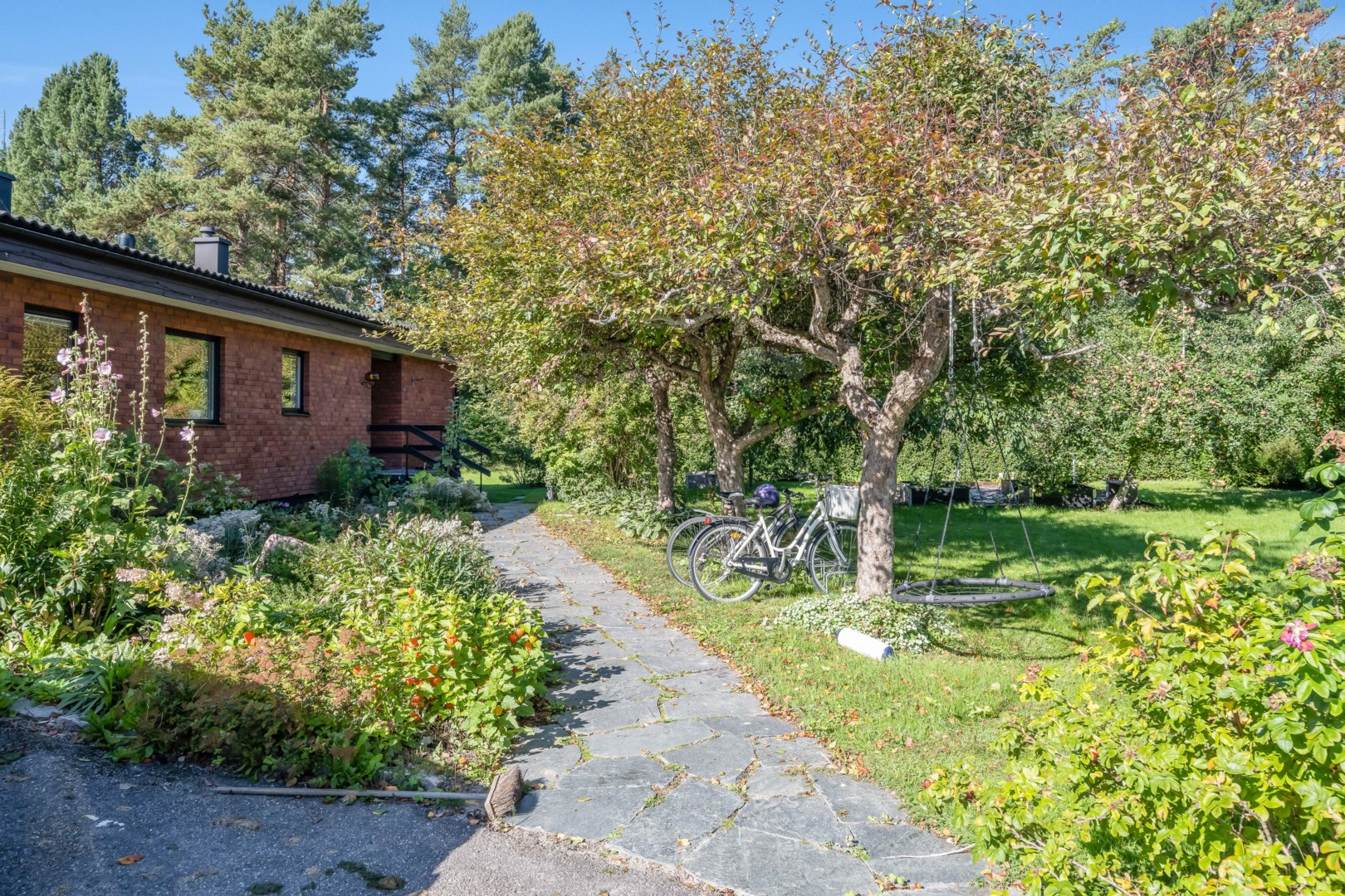 Bostadsbild från Rörbyvägen 2, Såld i Bälinge, Uppsala