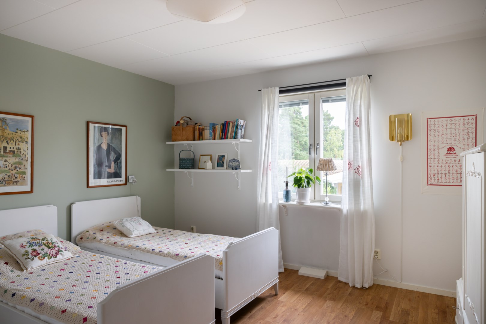 Sovrum 2 - möjligt föräldrasovrum