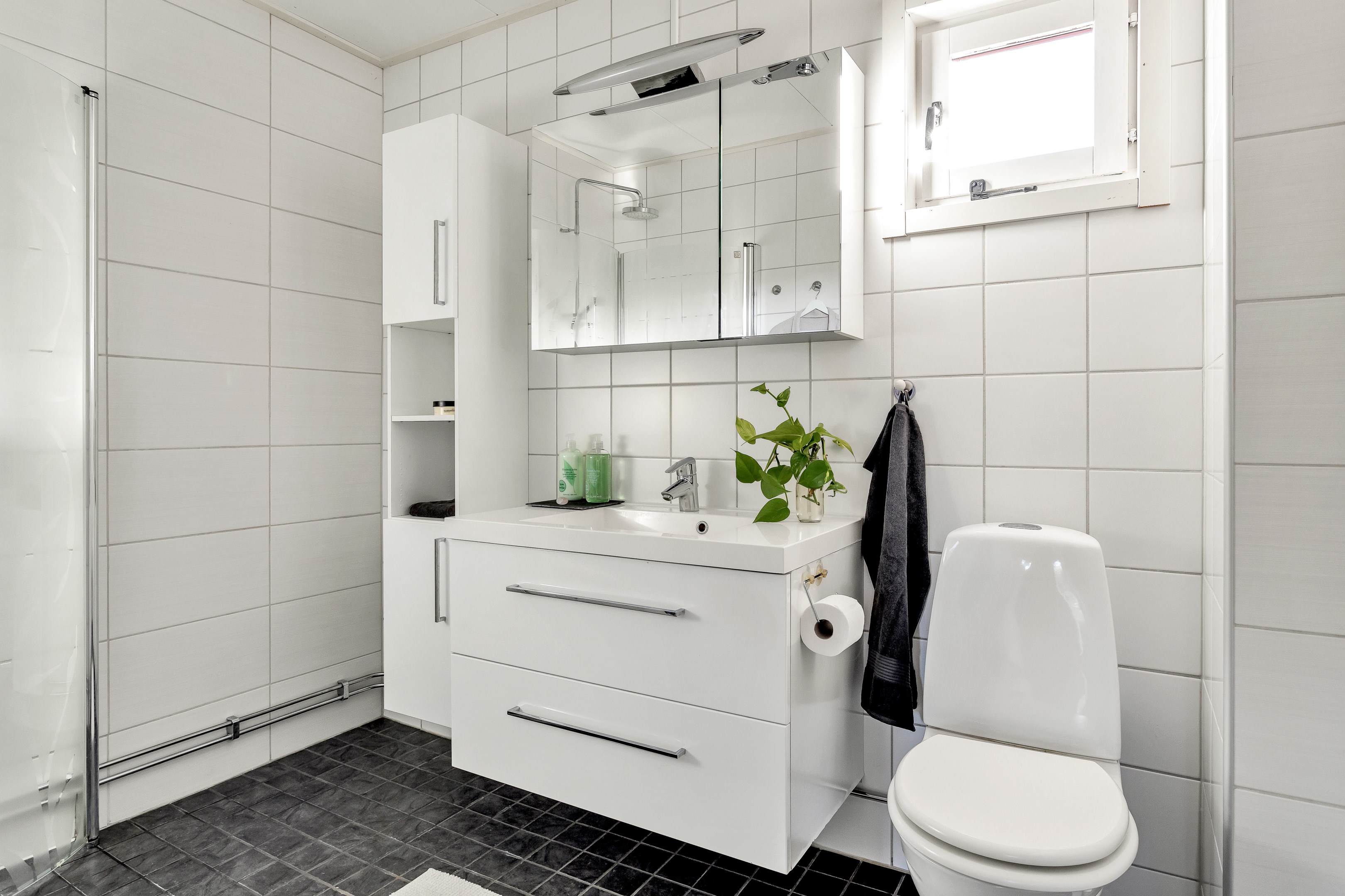 Bostadsbild från Månskensvägen 65, Såld i Storvreta, Uppsala