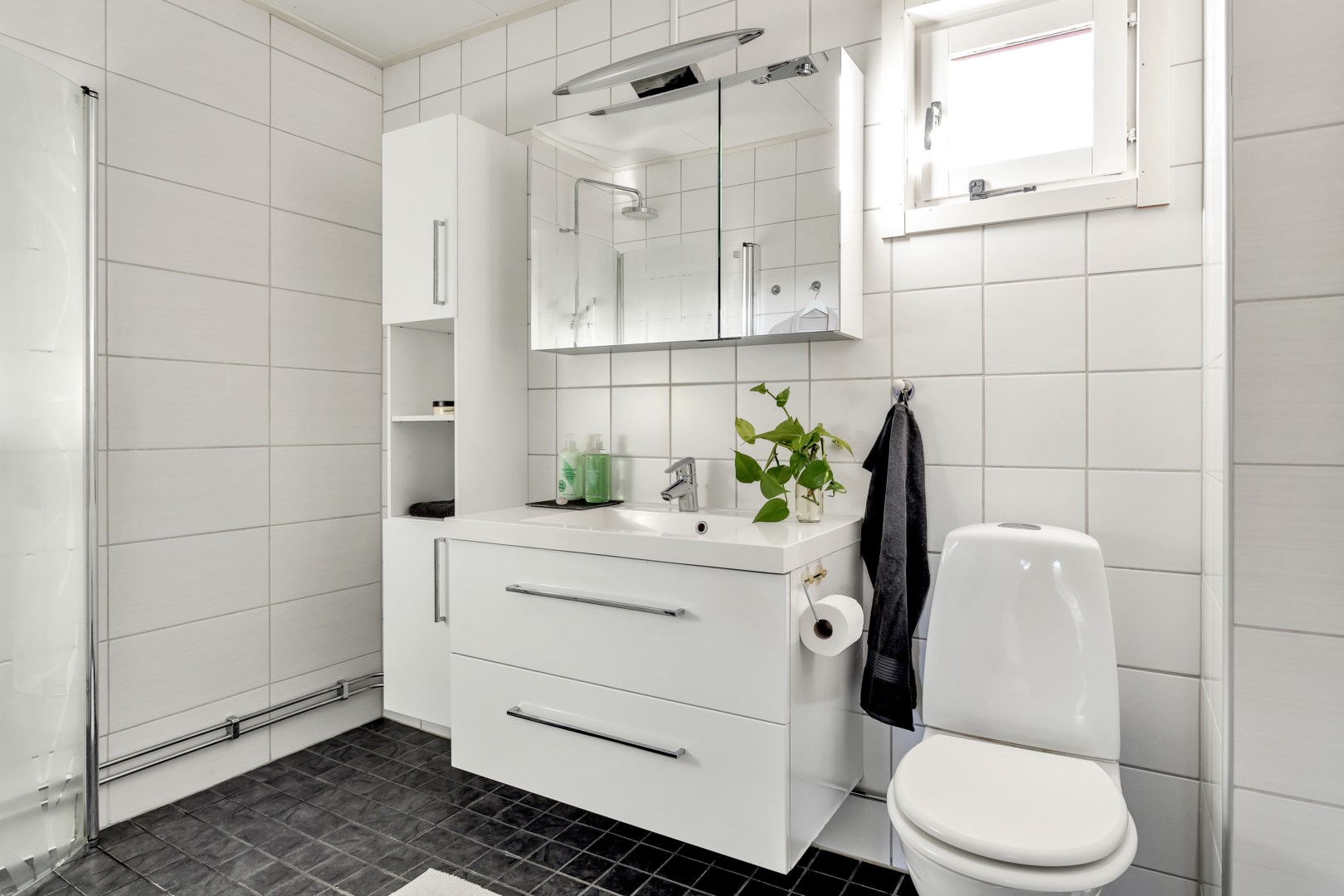 Bostadsbild från Månskensvägen 65, Såld i Storvreta, Uppsala