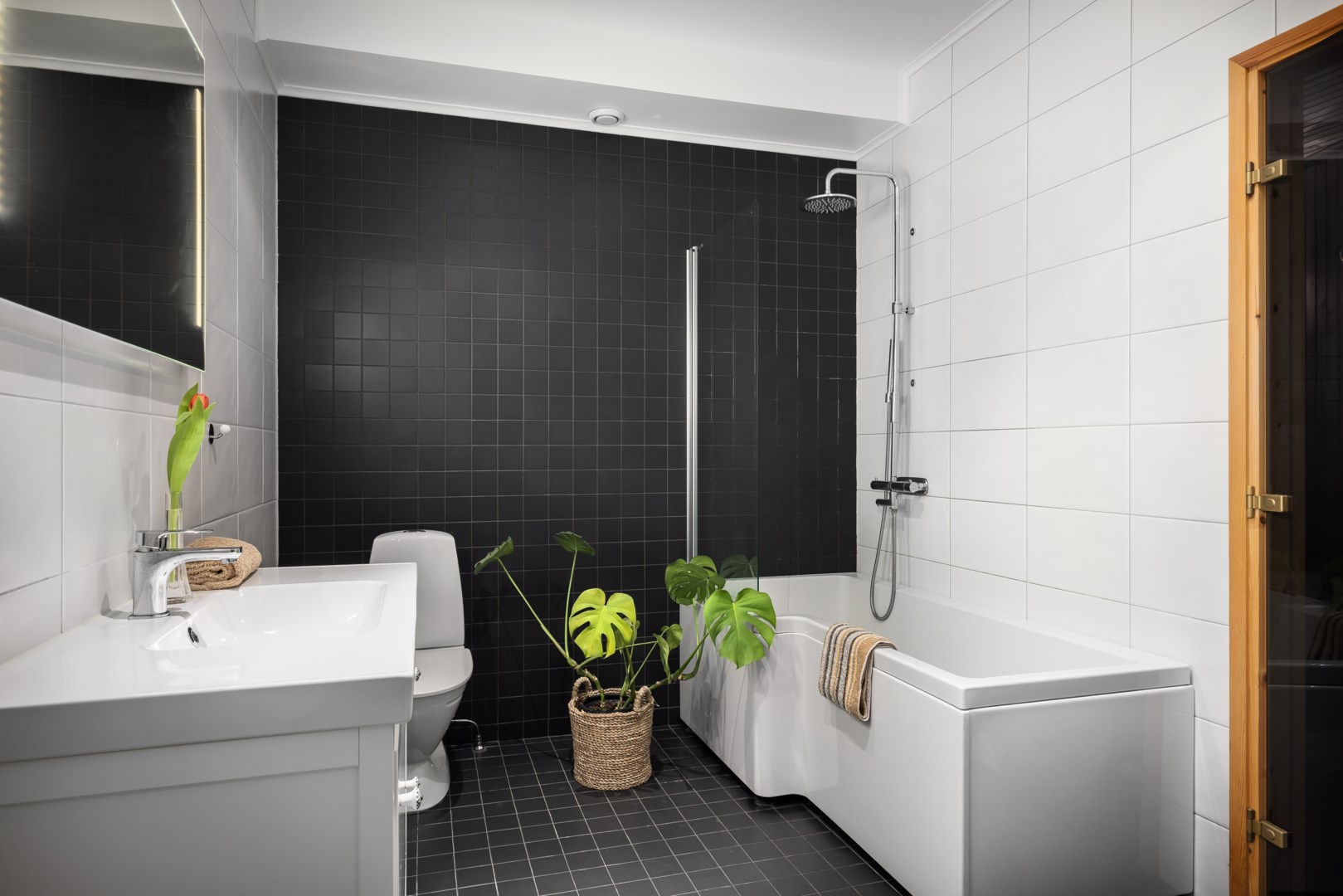 Bostadsbild från Barnhemsvägen 17, Såld i Skuru, Nacka