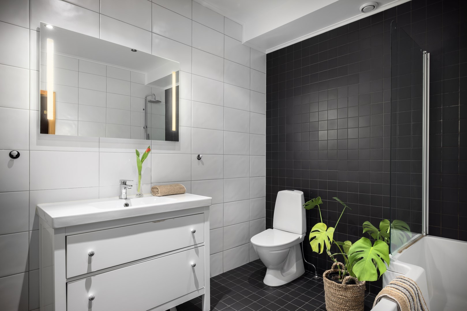 Bostadsbild från Barnhemsvägen 17, Såld i Skuru, Nacka