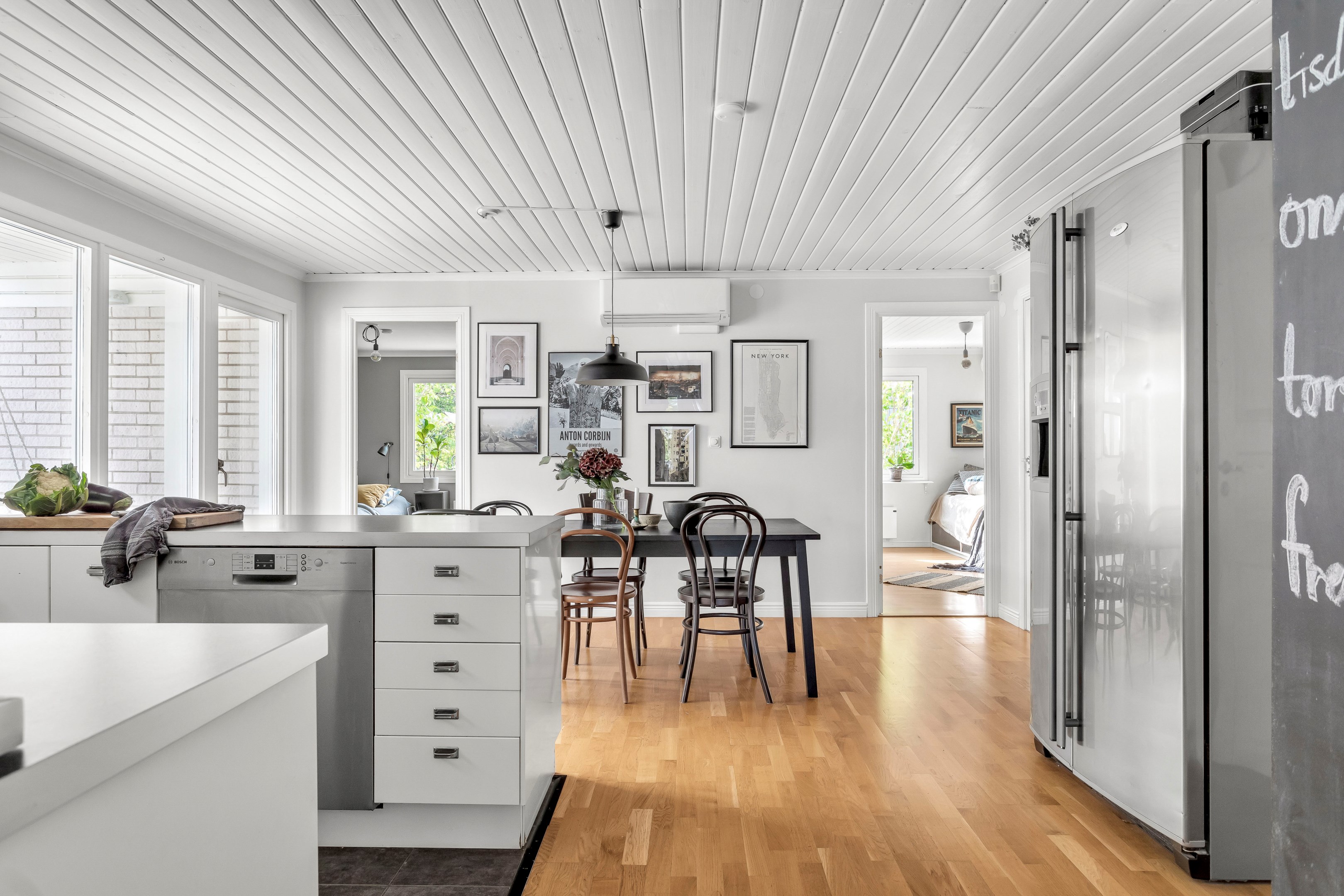 Bostadsbild från Sjungarbacksvägen 5, Såld i Bälinge, Uppsala