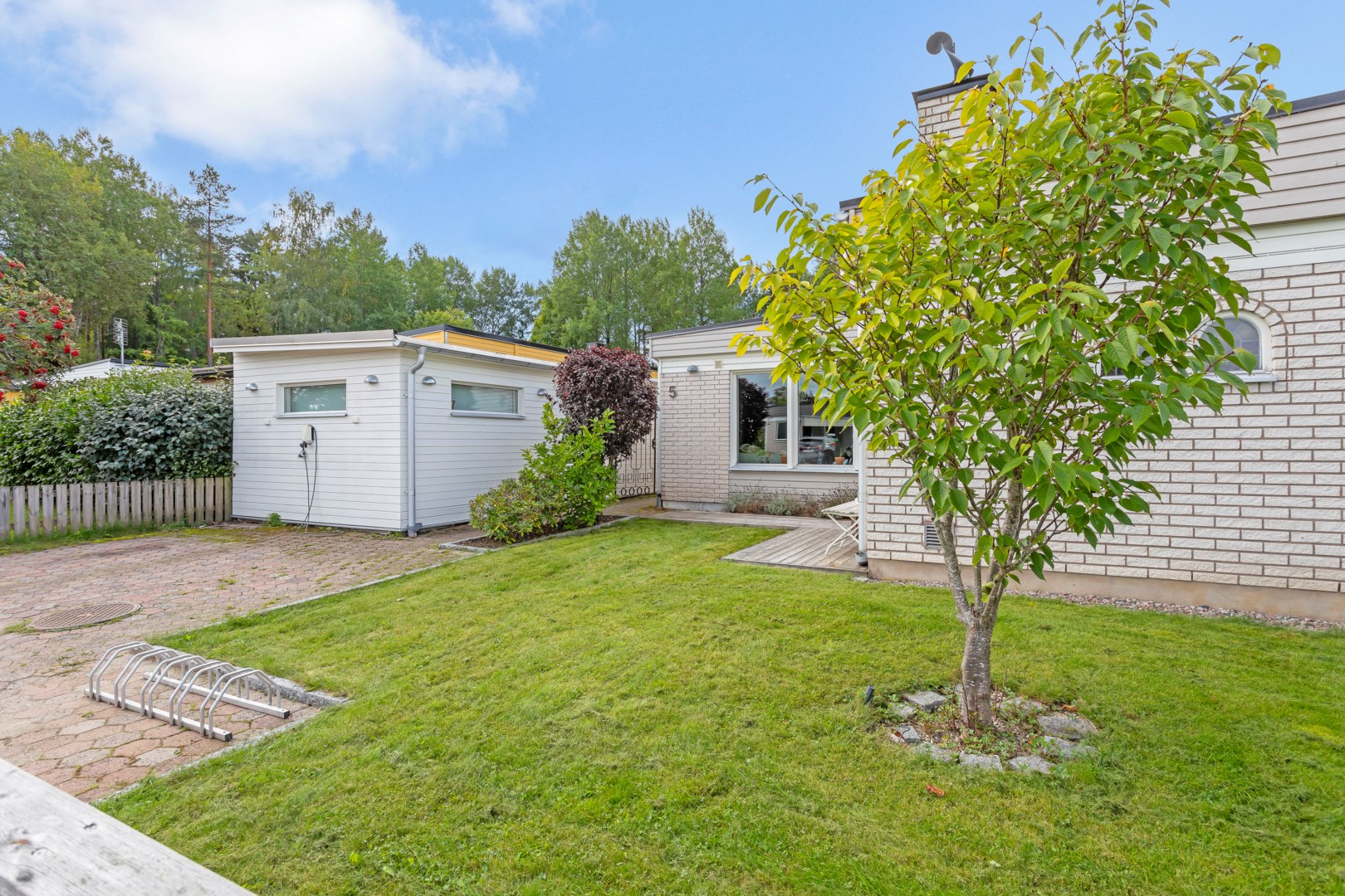 Bostadsbild från Sjungarbacksvägen 5, Såld i Bälinge, Uppsala