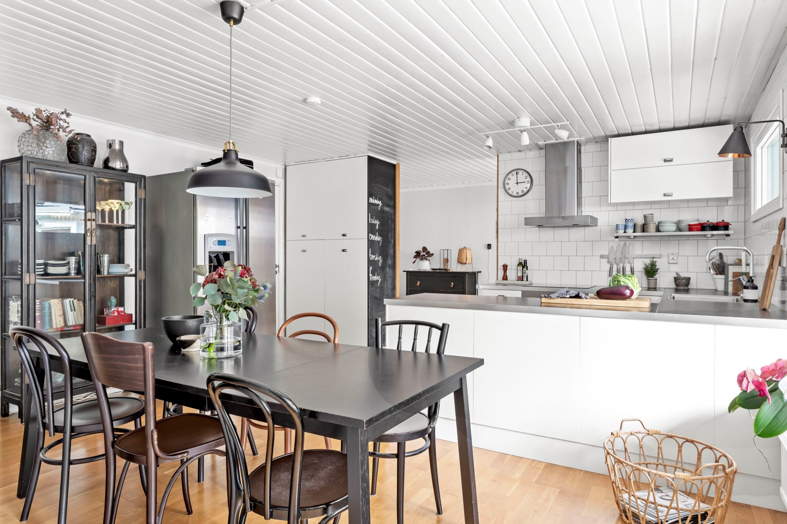 Bostadsbild från Sjungarbacksvägen 5, Såld i Bälinge, Uppsala