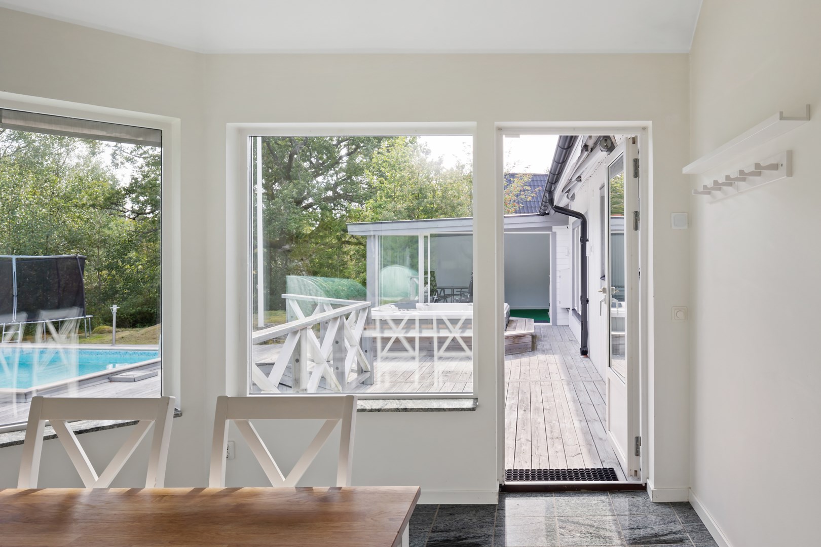 Bostadsbild från Kättingvägen 38, Såld i Södra kopparmora, Värmdö