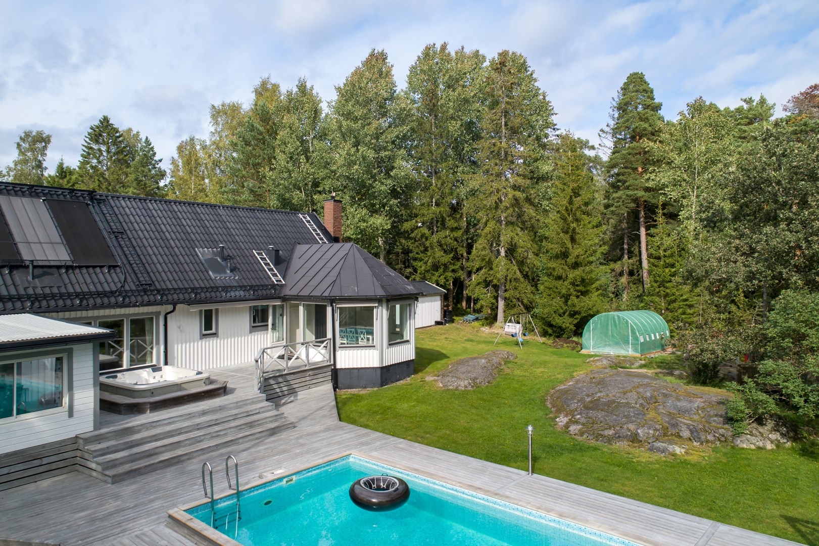 Bostadsbild från Kättingvägen 38, Såld i Södra kopparmora, Värmdö