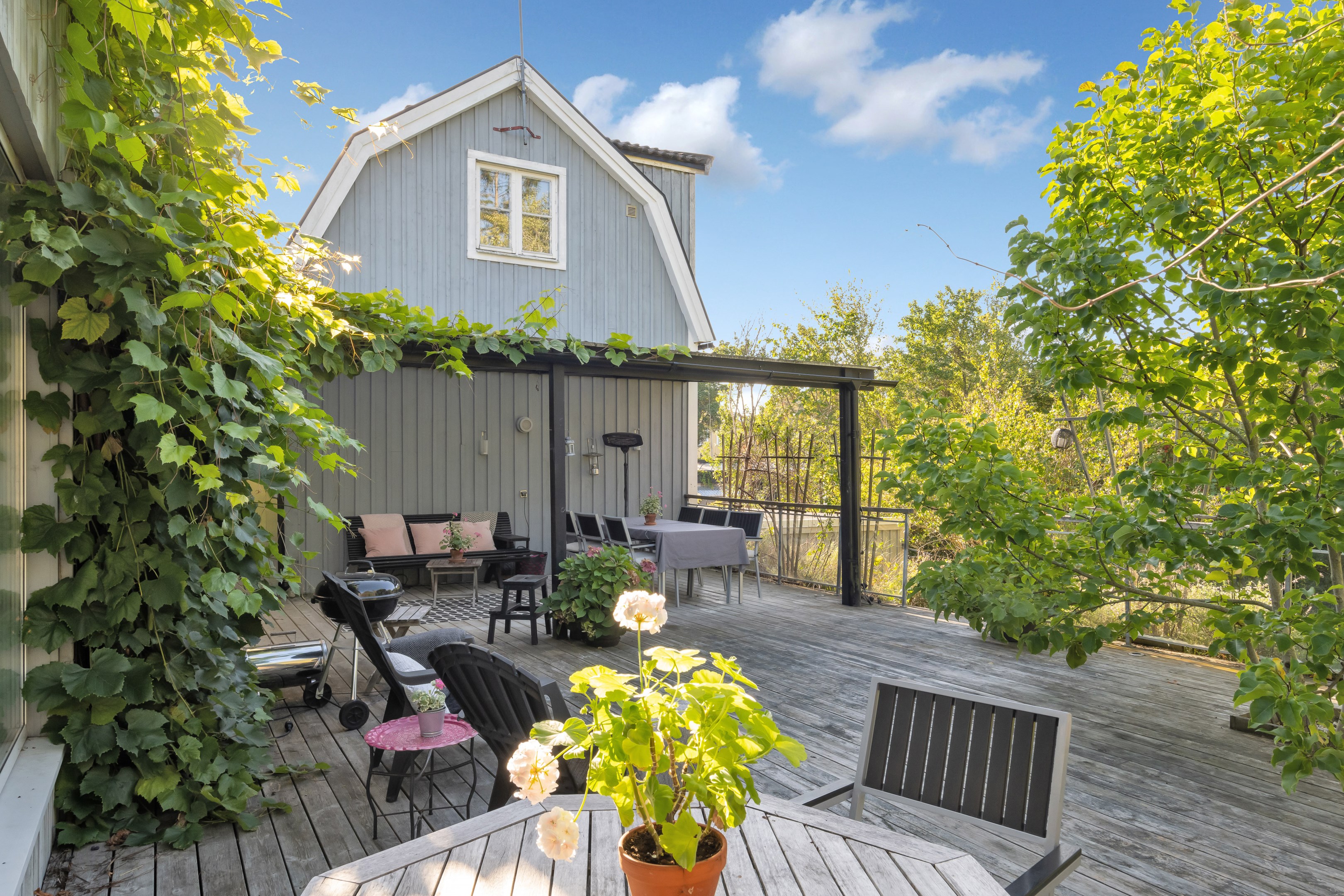 Bostadsbild från Bruksvägen 26, Såld i Eriksberg, Uppsala