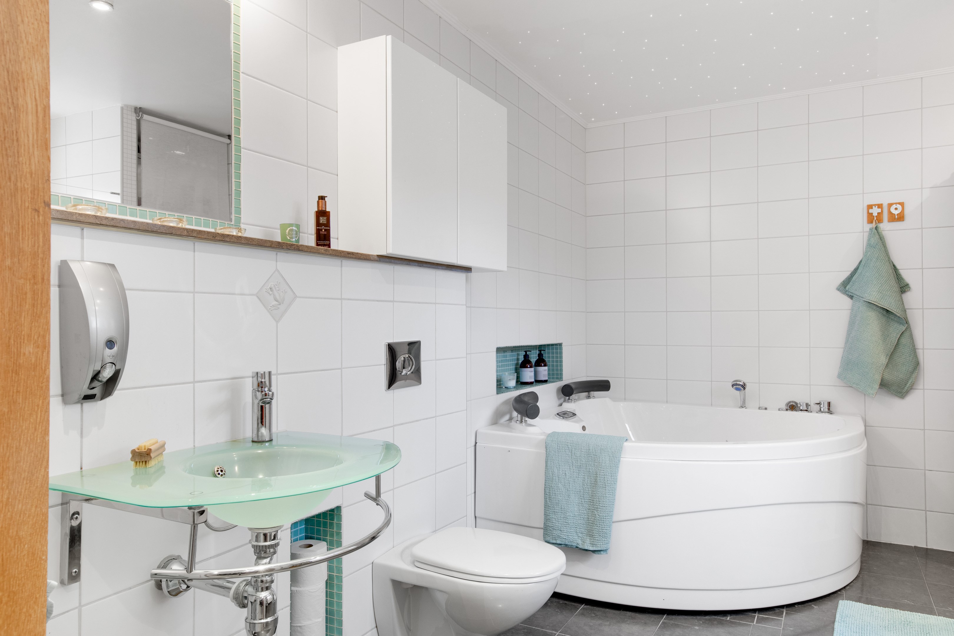 Bostadsbild från Bruksvägen 26, Såld i Eriksberg, Uppsala