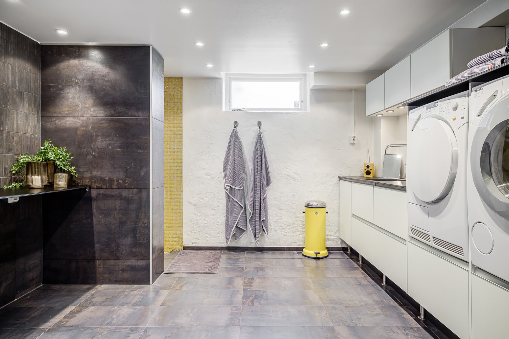 Bostadsbild från Solrosgatan 11, Såld i Fålhagen, Uppsala