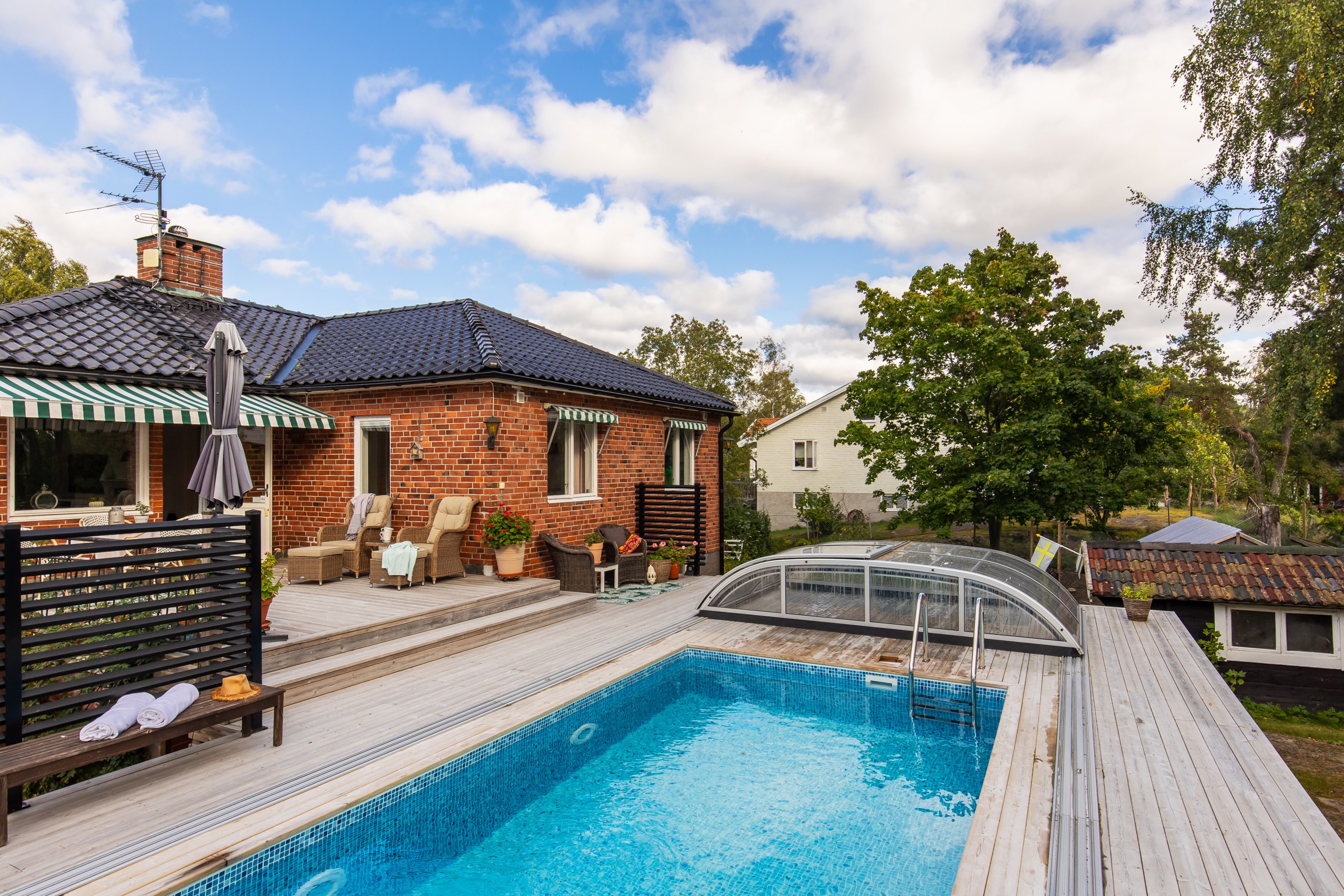 Bostadsbild från Lövdalsvägen 28, Såld i Björknäs, Nacka