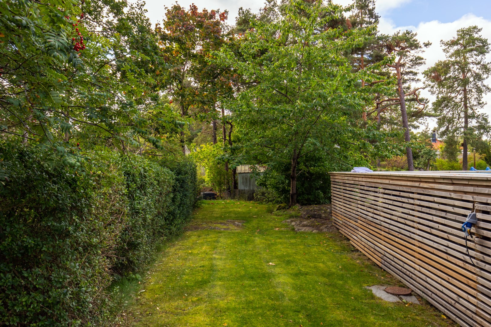 Bostadsbild från Lövdalsvägen 28, Såld i Björknäs, Nacka