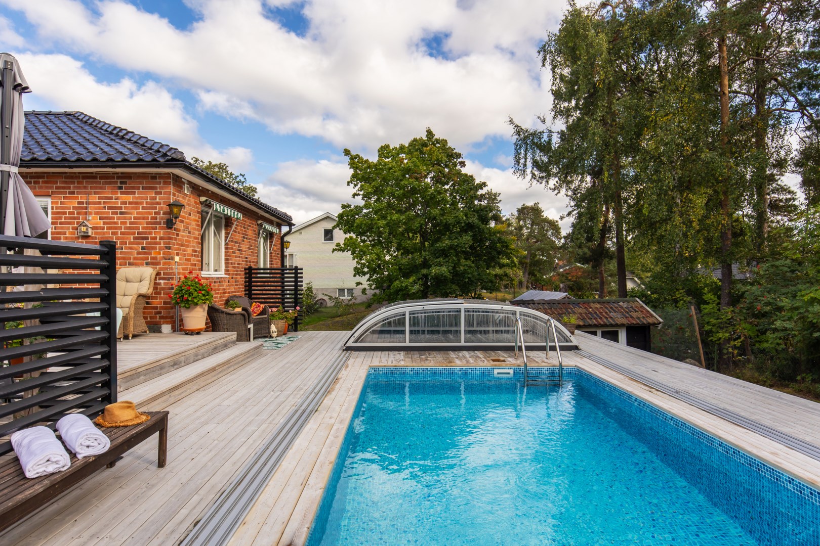 Bostadsbild från Lövdalsvägen 28, Såld i Björknäs, Nacka