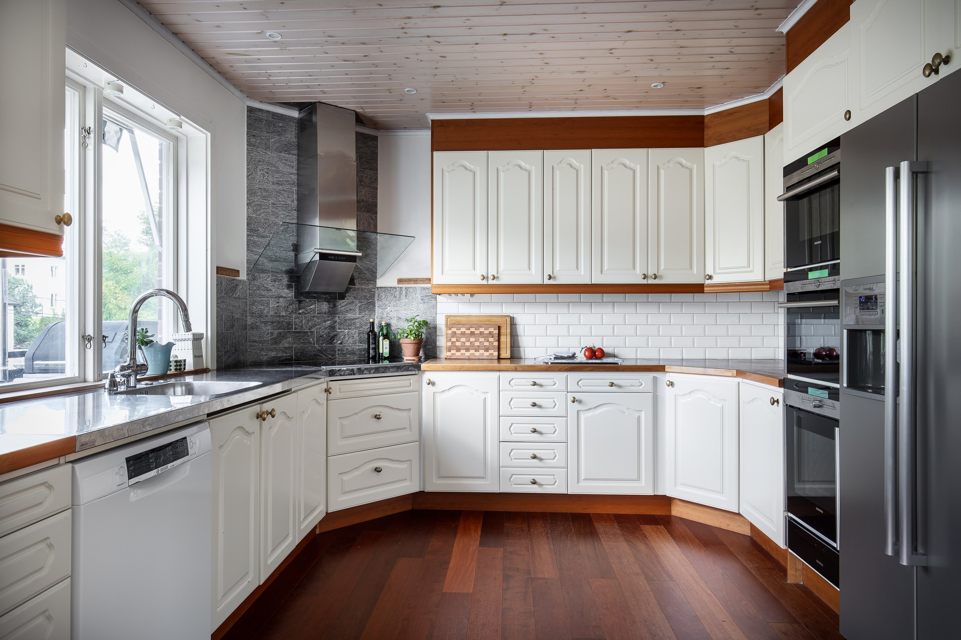 Bostadsbild från Lövdalsvägen 28, Såld i Björknäs, Nacka