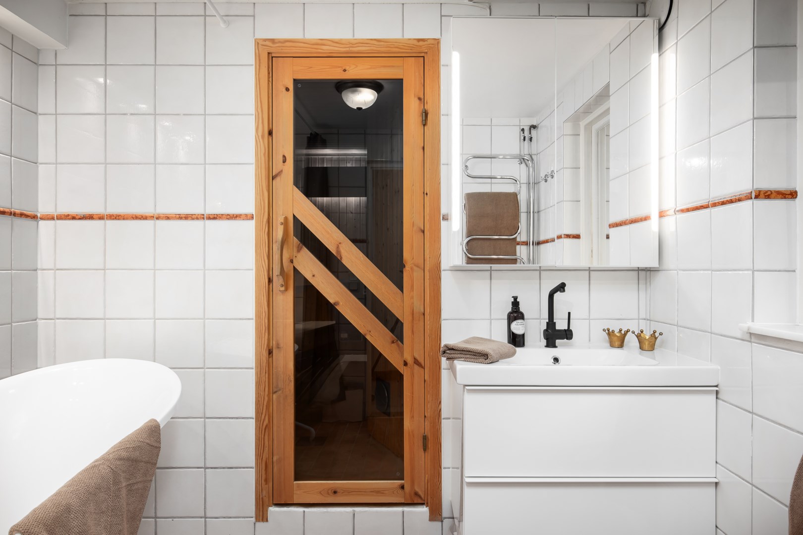 Bostadsbild från Lövdalsvägen 28, Såld i Björknäs, Nacka