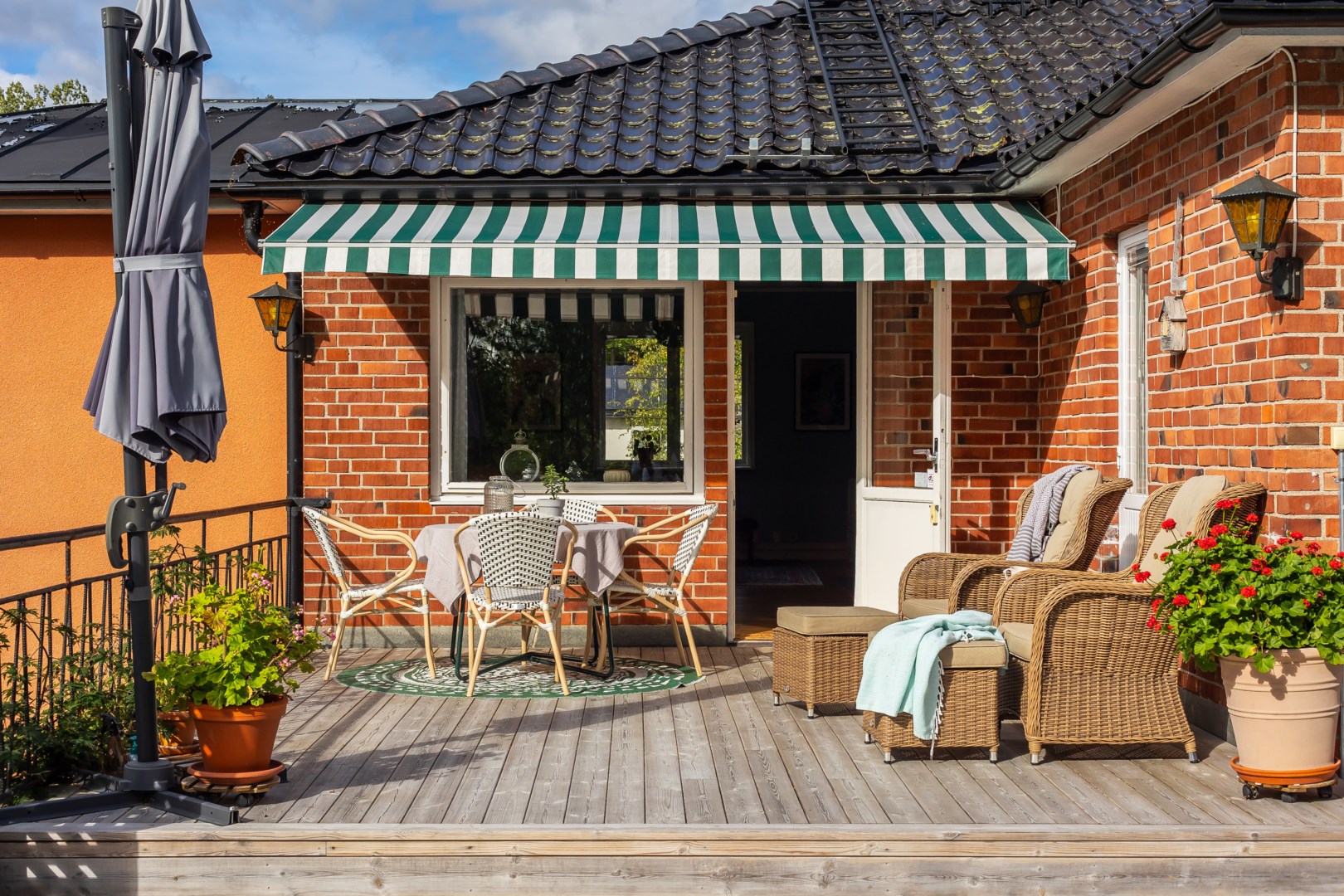 Bostadsbild från Lövdalsvägen 28, Såld i Björknäs, Nacka