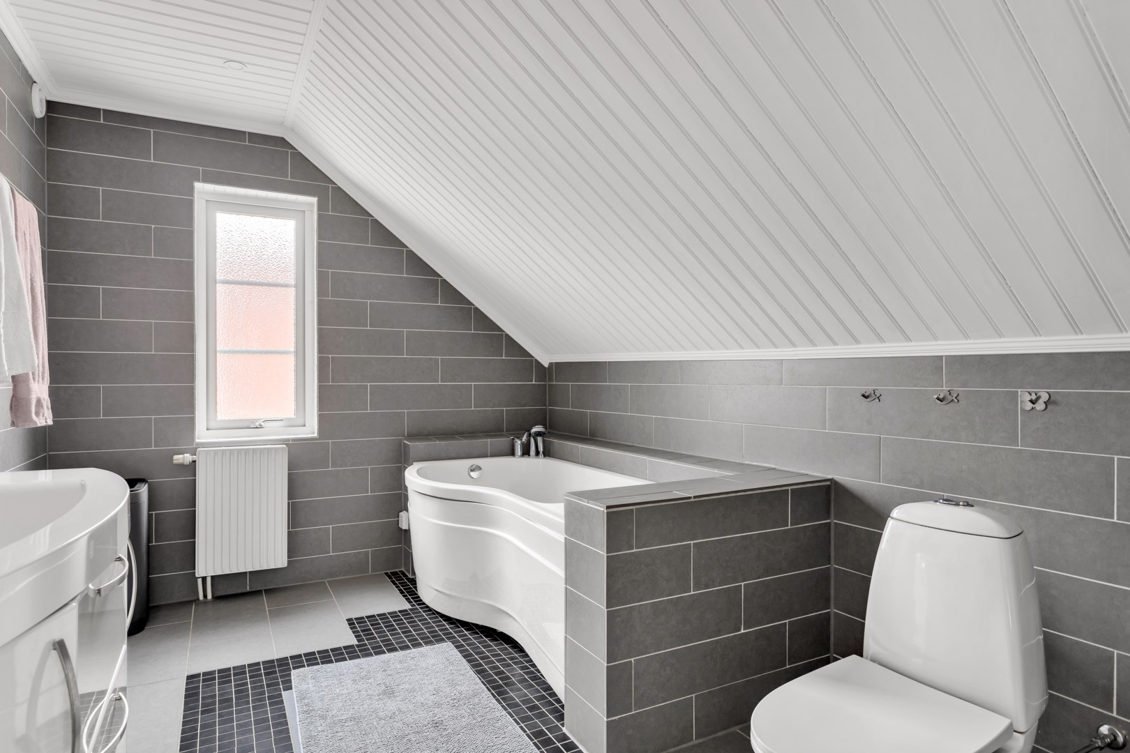 Bostadsbild från Ramsta-Lund 77, Såld i Ramstalund, Uppsala