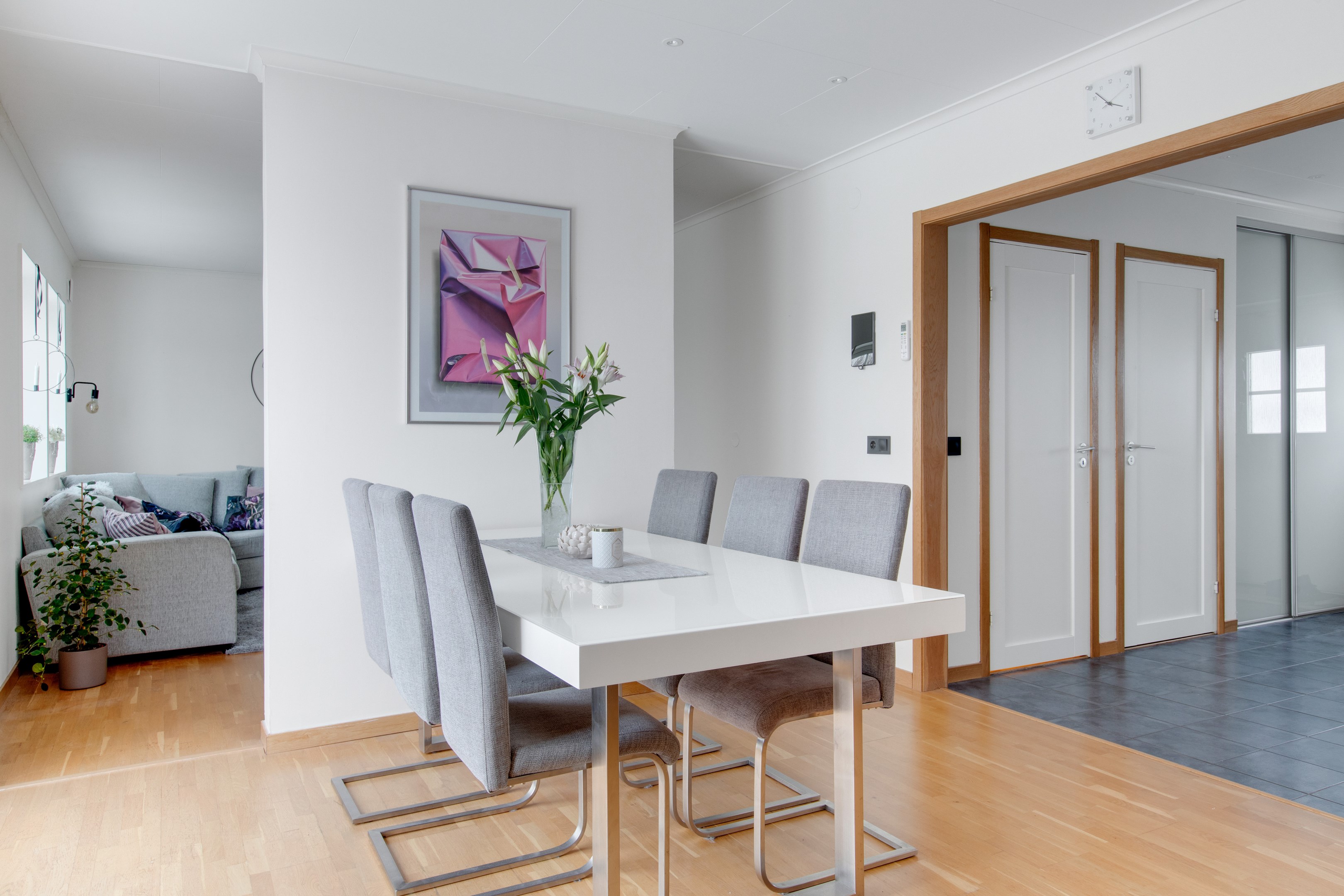 Bostadsbild från Mistelvägen 12, Såld i Örsundsbro, Enköping